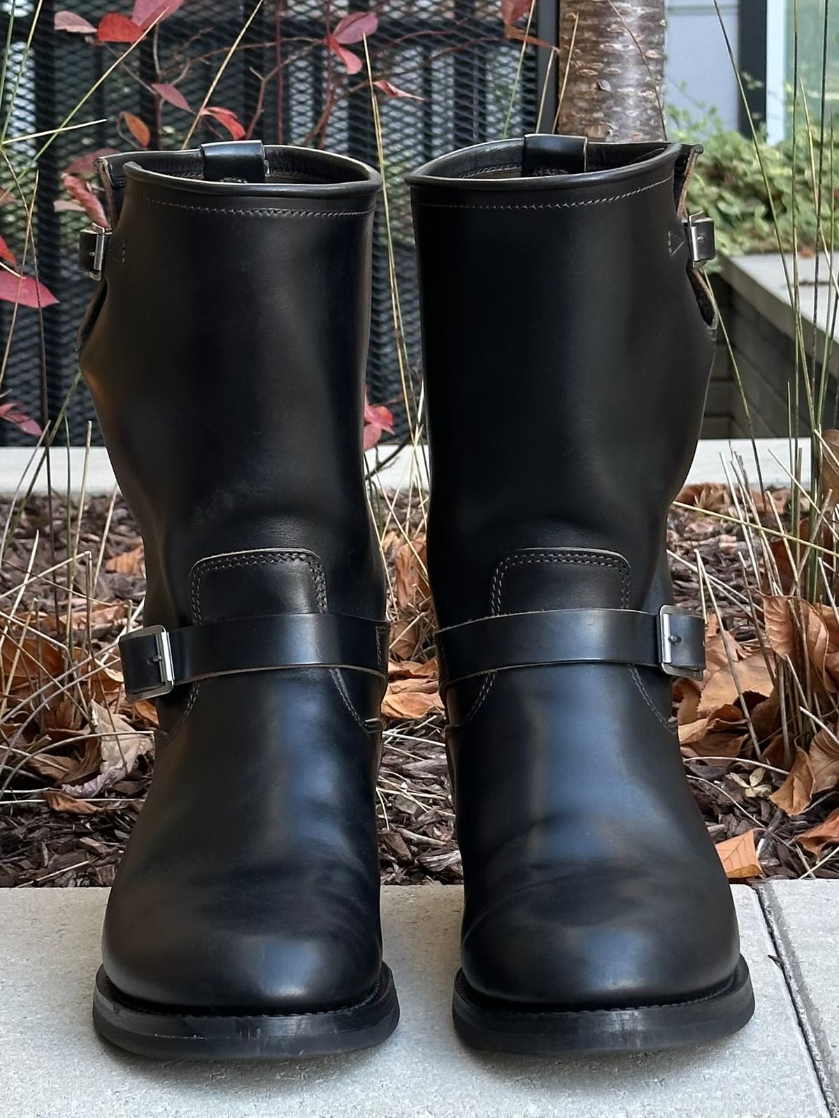 Photo by gv7 on November 29, 2025 of the SKOOB Wander Engineer Boots in Black Italian Horsebutt.
