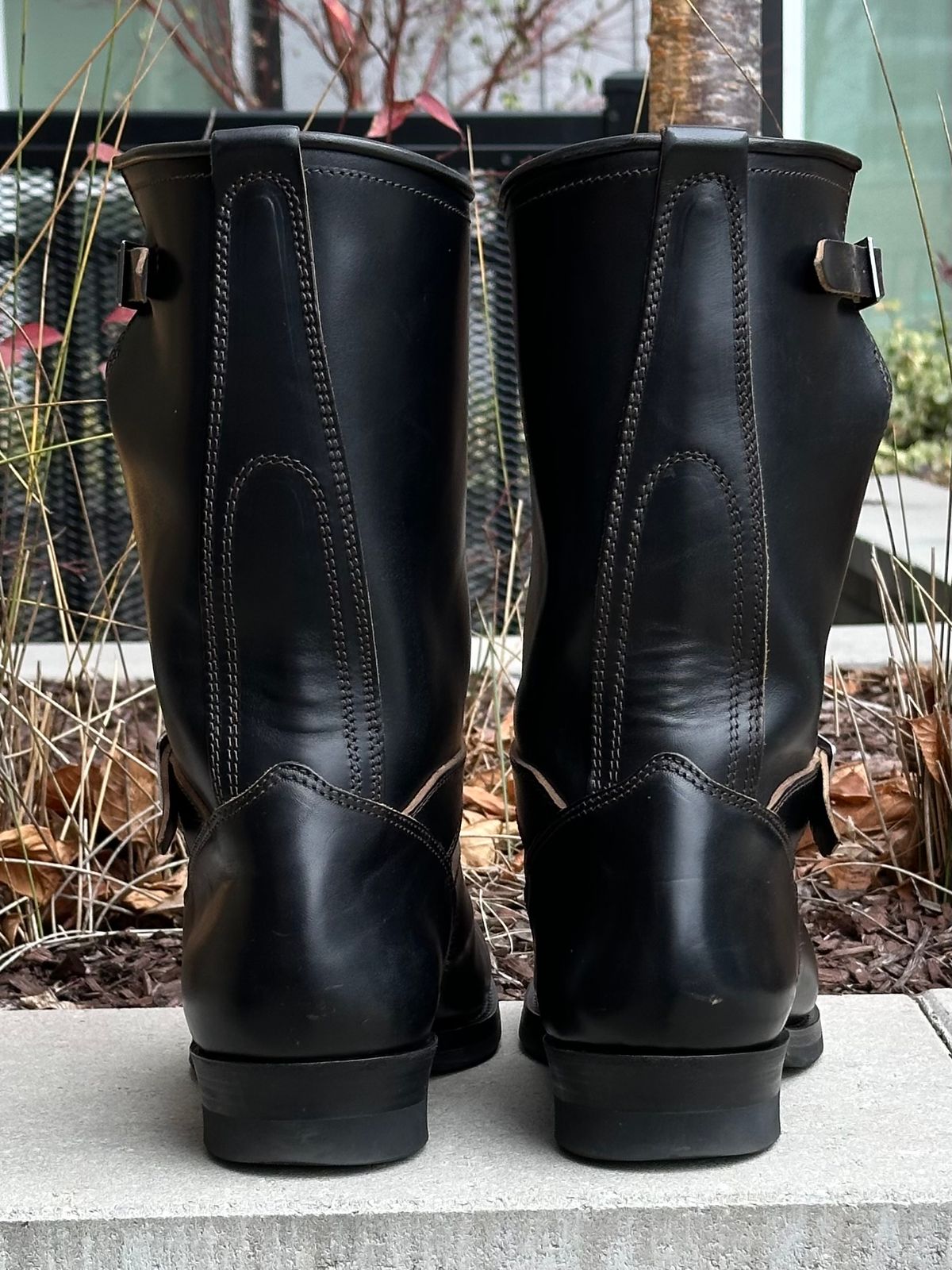 Photo by gv7 on December 23, 2025 of the SKOOB Wander Engineer Boots in Black Italian Horsebutt.