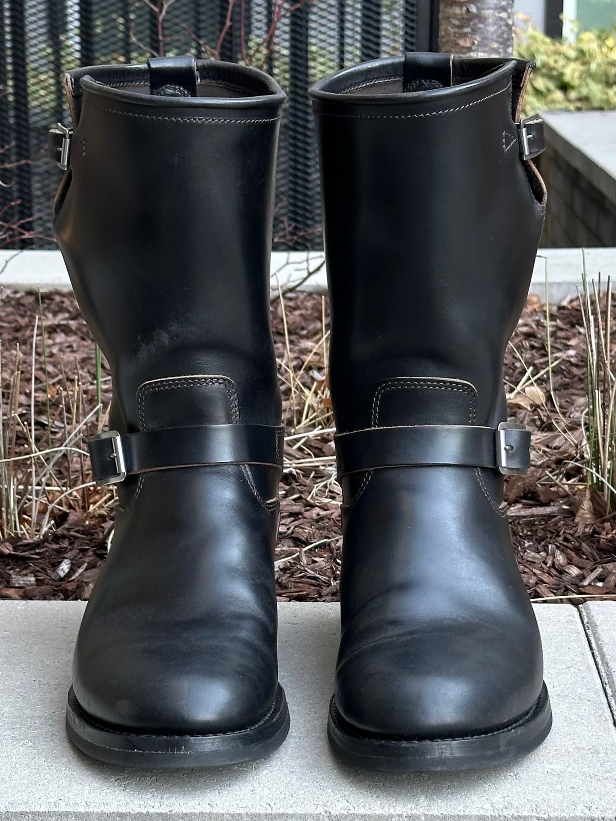 Photo by gv7 on March 1, 2026 of the SKOOB Wander Engineer Boots in Black Italian Horsebutt.