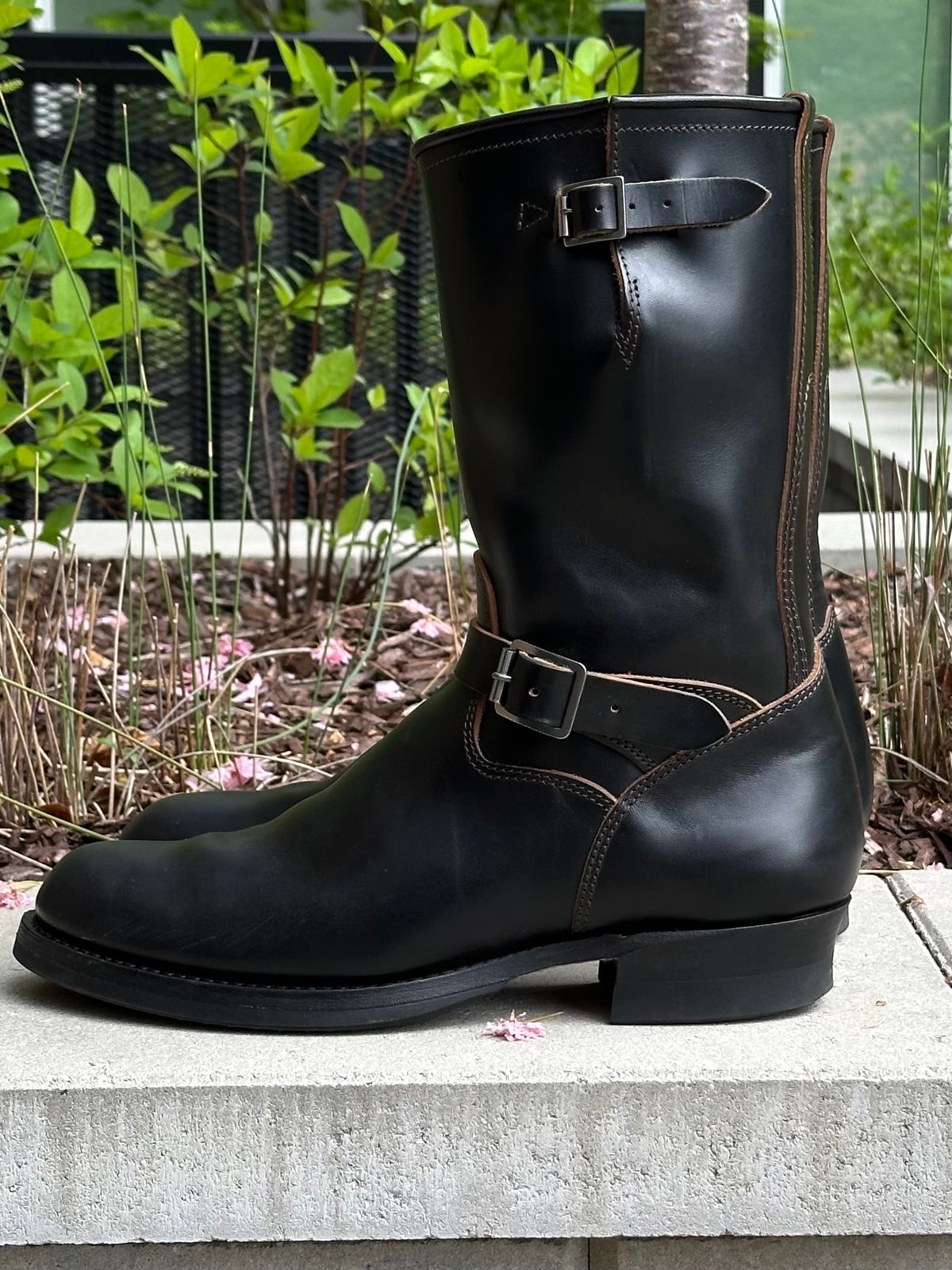 Photo by gv7 on April 3, 2026 of the SKOOB Wander Engineer Boots in Black Italian Horsebutt.