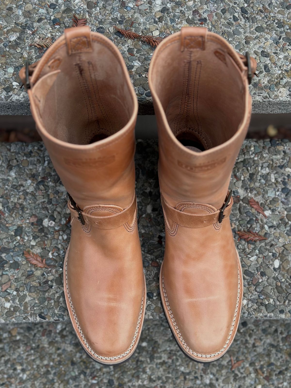 Photo by gv7 on October 1, 2023 of the Wesco x S&S Van Cleef III in Maryam Natural Horsebutt.