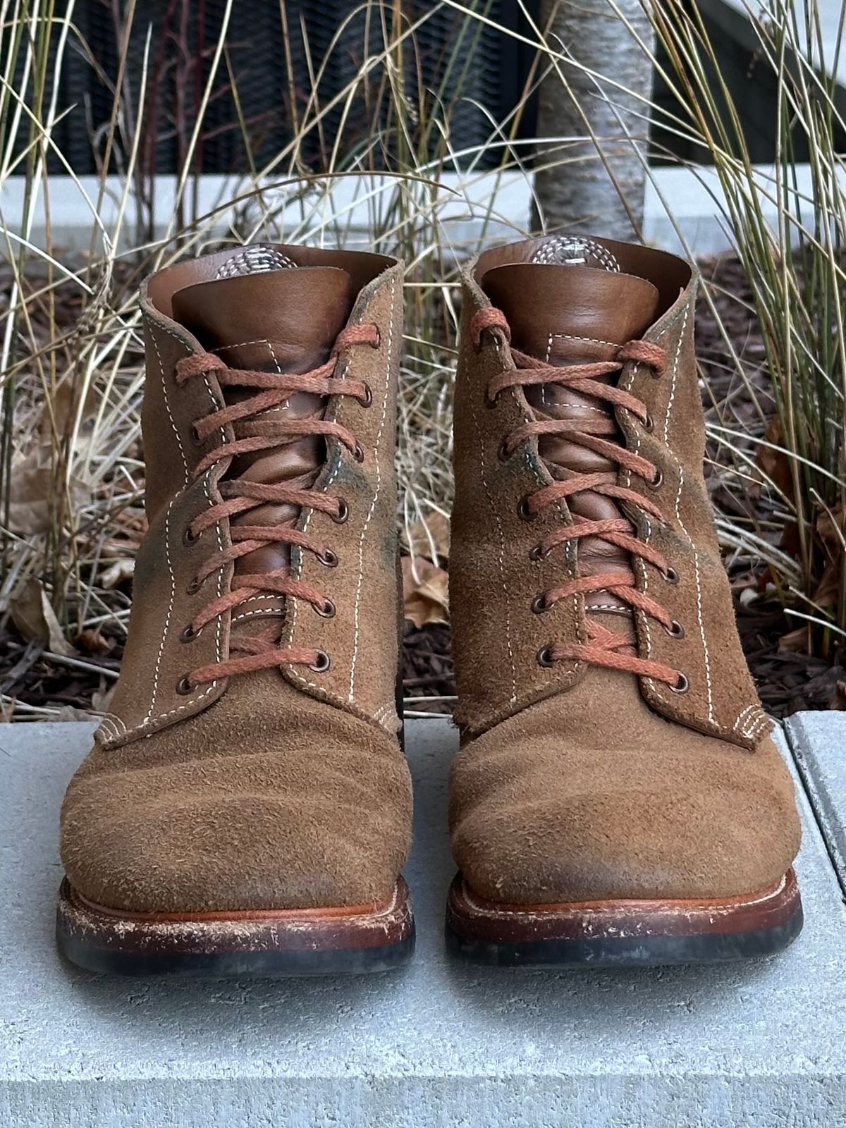 Photo by gv7 on January 25, 2025 of the John Lofgren M-43 Service Boots in Horween Natural Chromexcel Roughout.