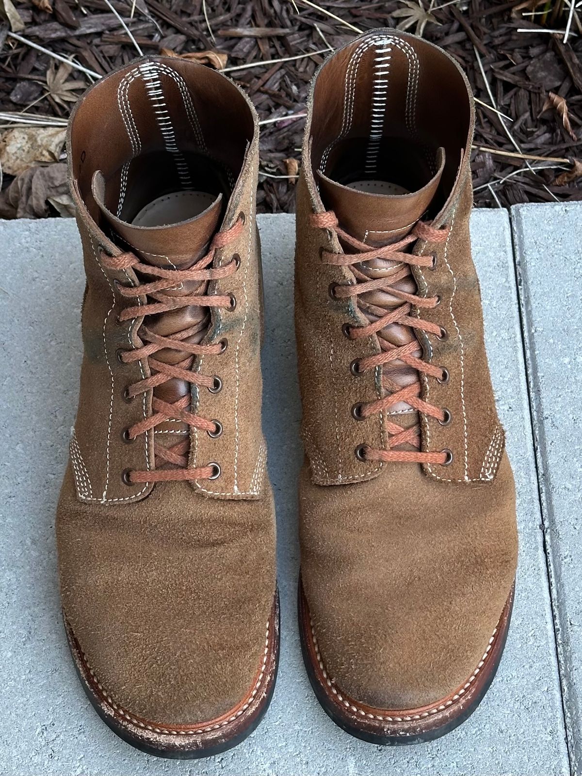 Photo by gv7 on January 25, 2025 of the John Lofgren M-43 Service Boots in Horween Natural Chromexcel Roughout.