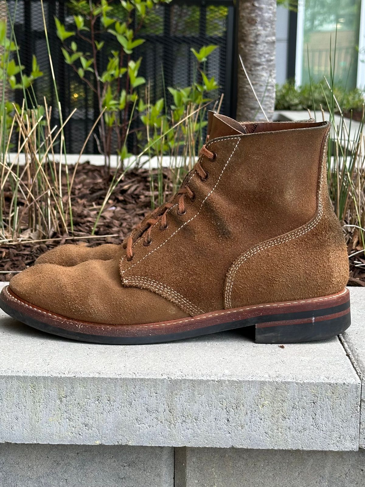 Photo by gv7 on April 1, 2025 of the John Lofgren M-43 Service Boots in Horween Natural Chromexcel Roughout.