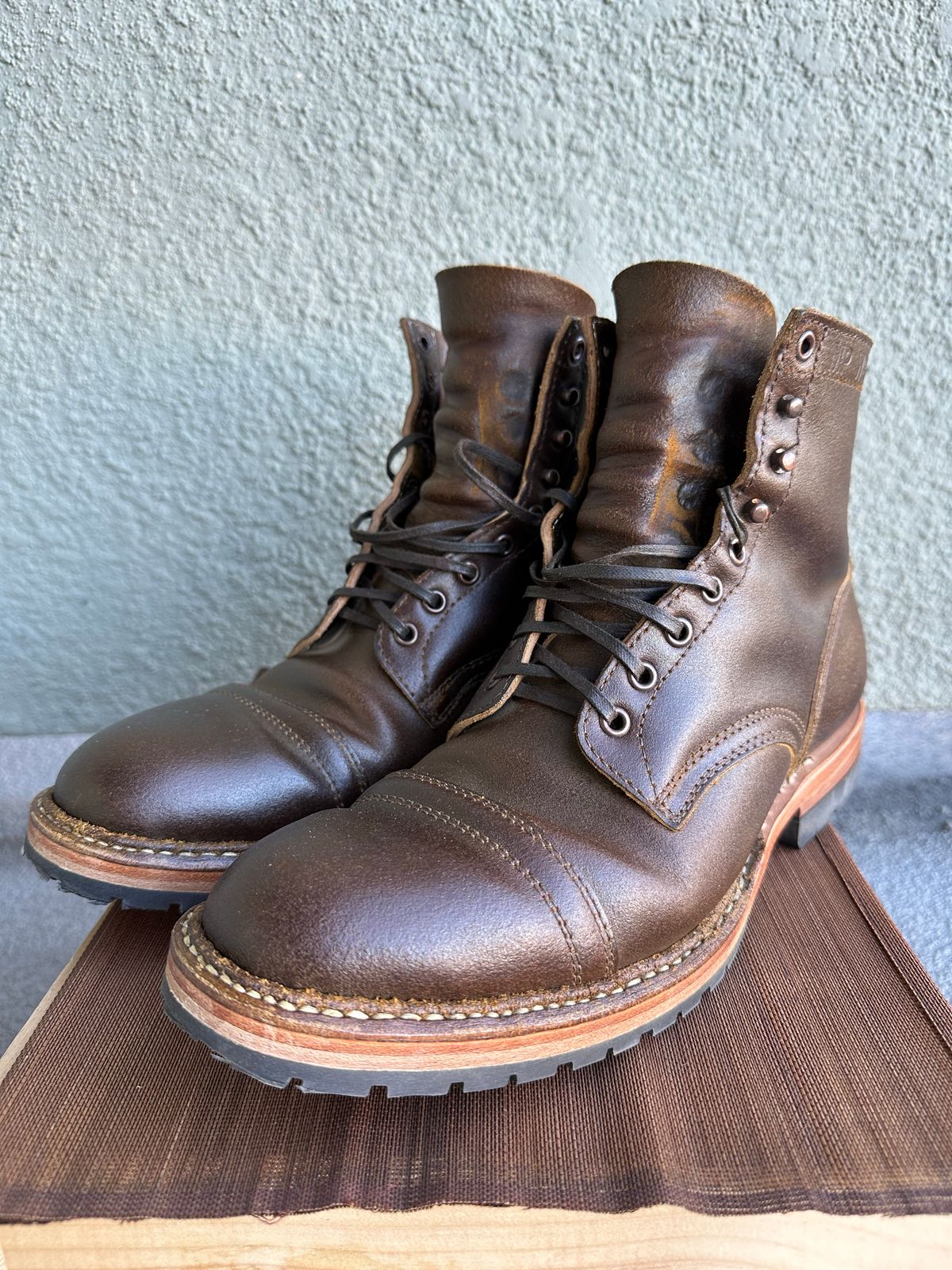 Photo by gv7 on December 4, 2022 of the White's MP-Sherman Toe Cap in Horween Cinnamon Waxed Flesh.