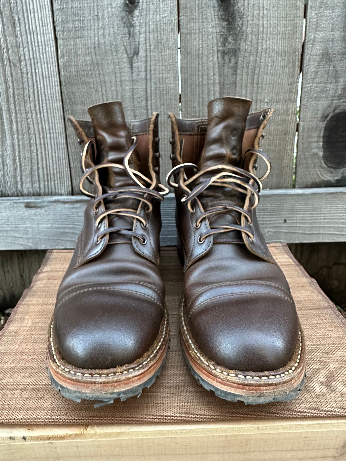 Photo by gv7 on January 2, 2023 of the White's MP-Sherman Toe Cap in Horween Cinnamon Waxed Flesh.