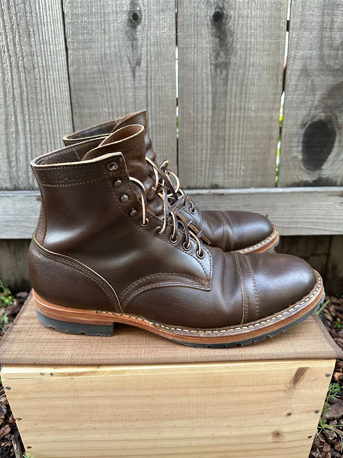 Photo by gv7 on January 2, 2023 of the White's MP-Sherman Toe Cap in Horween Cinnamon Waxed Flesh.