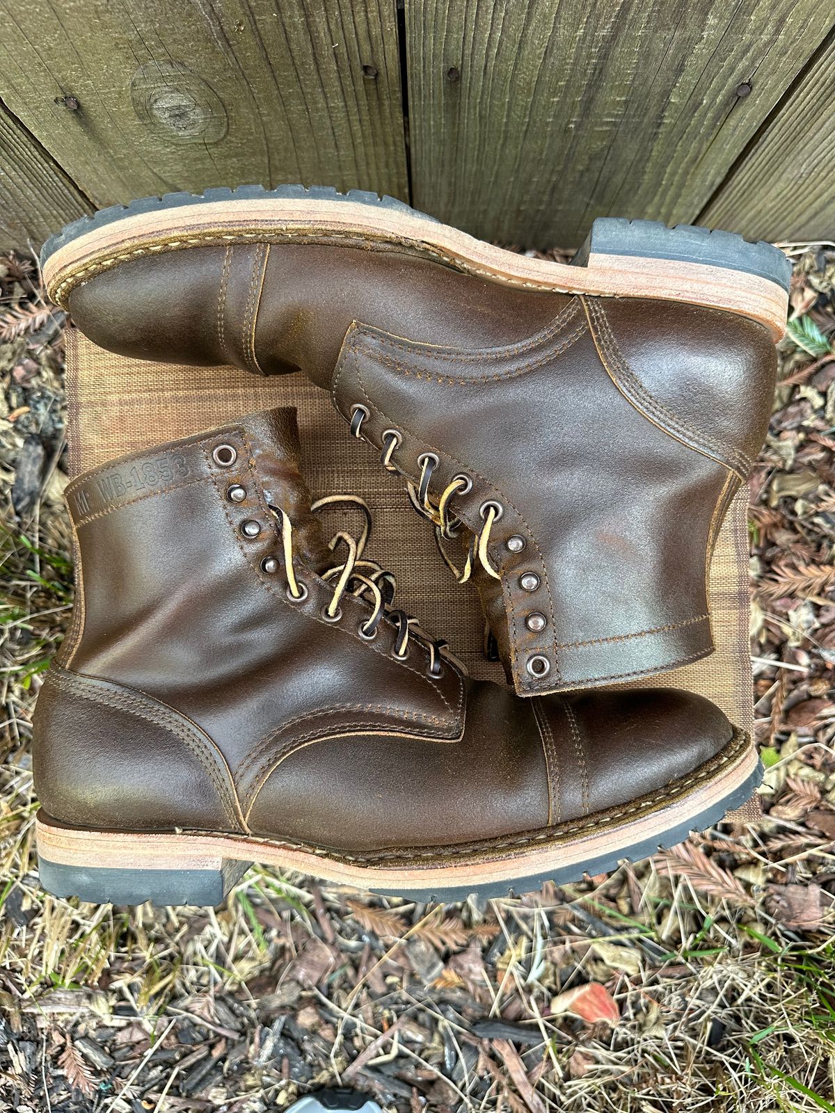 Photo by gv7 on March 4, 2023 of the White's MP-Sherman Toe Cap in Horween Cinnamon Waxed Flesh.