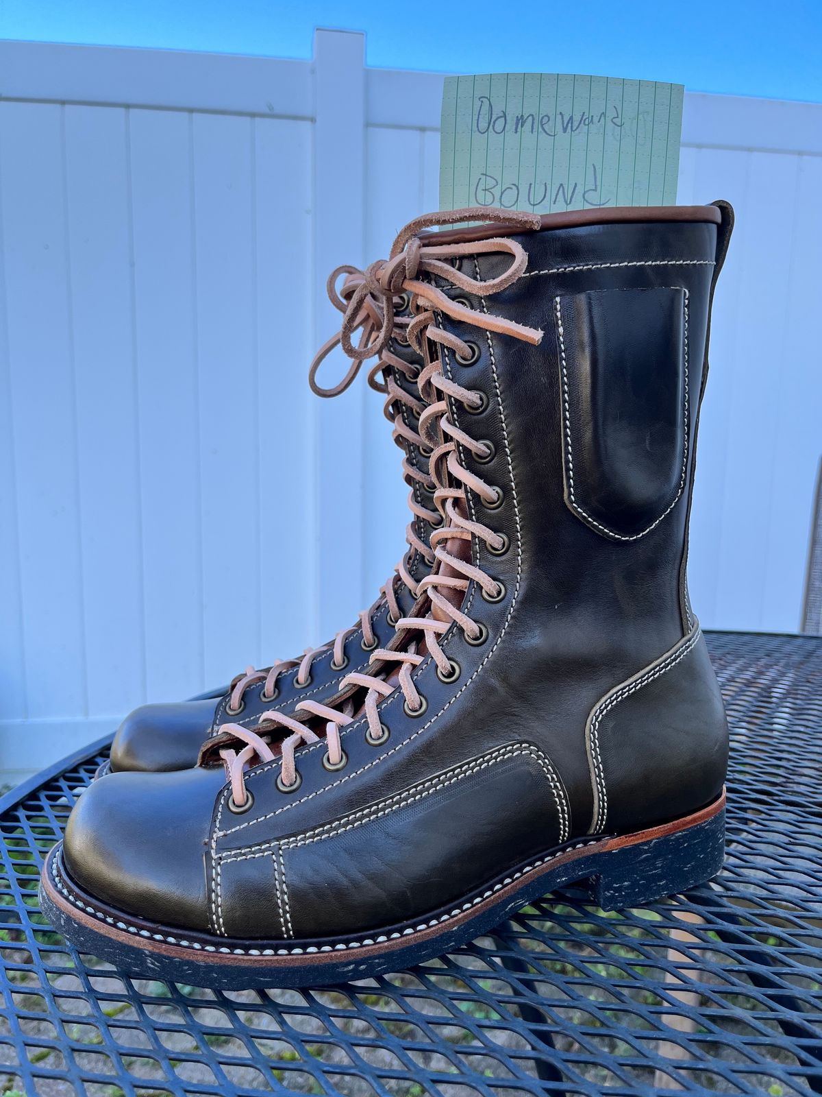 Photo by Balisong42 on October 1, 2023 of the Willie's Handmade Boots Pioneer Lace To Toe in Maryam Olive Horsebutt.
