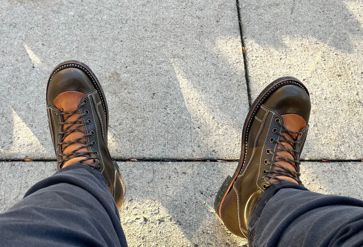 Photo by Balisong42 on November 4, 2023 of the Willie's Handmade Boots Pioneer Lace To Toe in Maryam Olive Horsebutt.