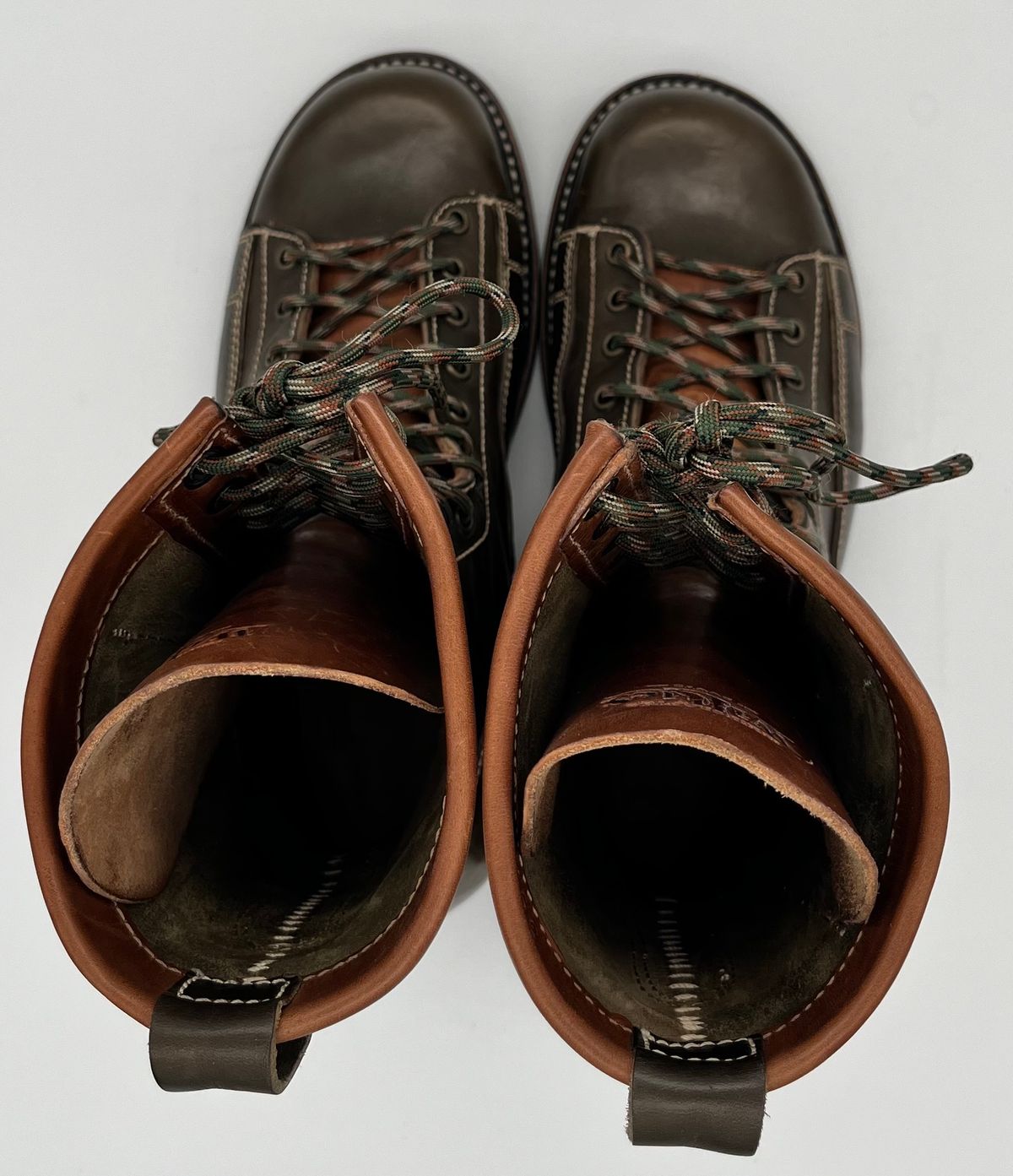 Photo by Balisong42 on April 5, 2024 of the Willie's Handmade Boots Pioneer Lace To Toe in Maryam Olive Horsebutt.