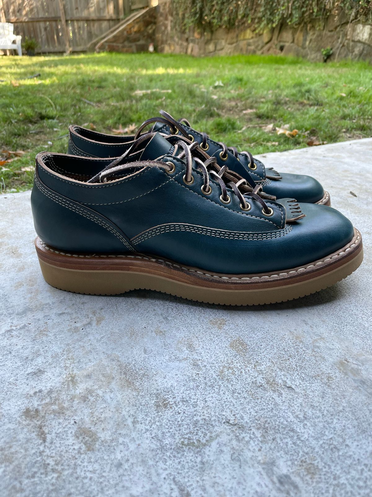 Photo by davarcher on October 1, 2022 of the White's Oxford in Horween Navy Chromexcel.