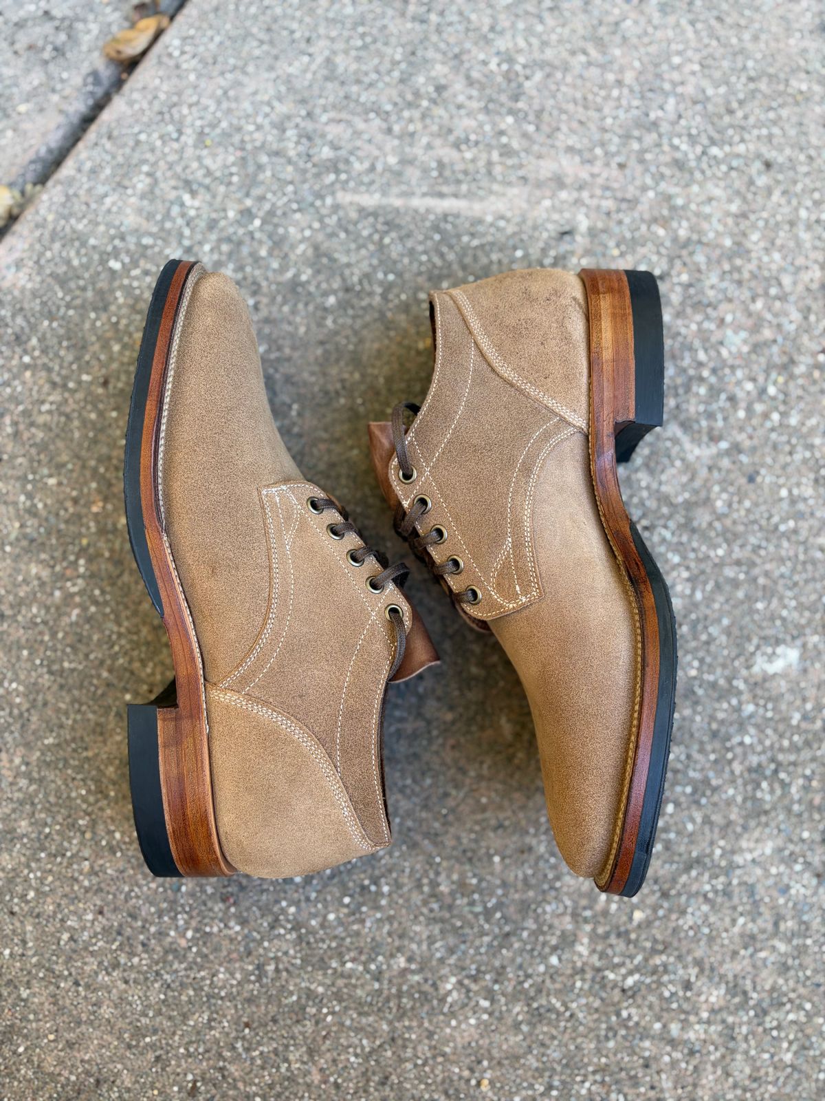 Photo by jshum on October 5, 2025 of the Viberg 145 Oxford in Horween Marine Field Roughout.