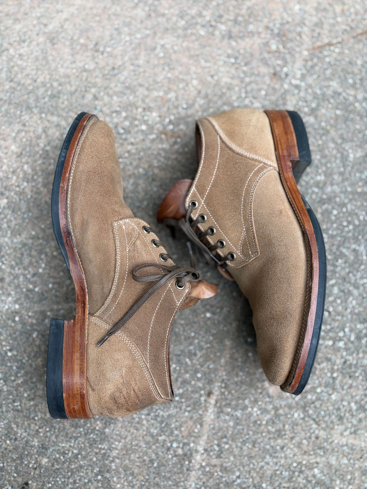 Photo by jshum on November 4, 2025 of the Viberg 145 Oxford in Horween Marine Field Roughout.