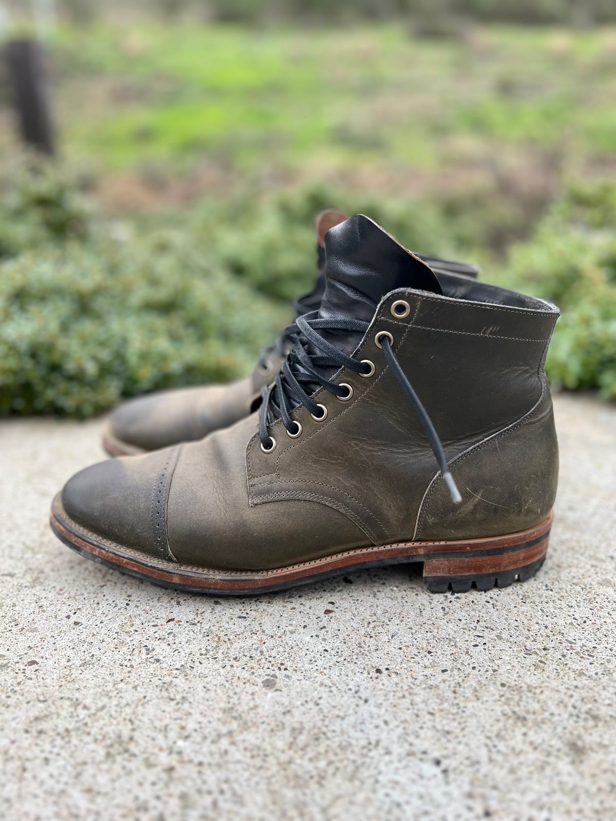Photo by jshum on January 4, 2023 of the Viberg Service Boot in Horween Olive Chromepak.