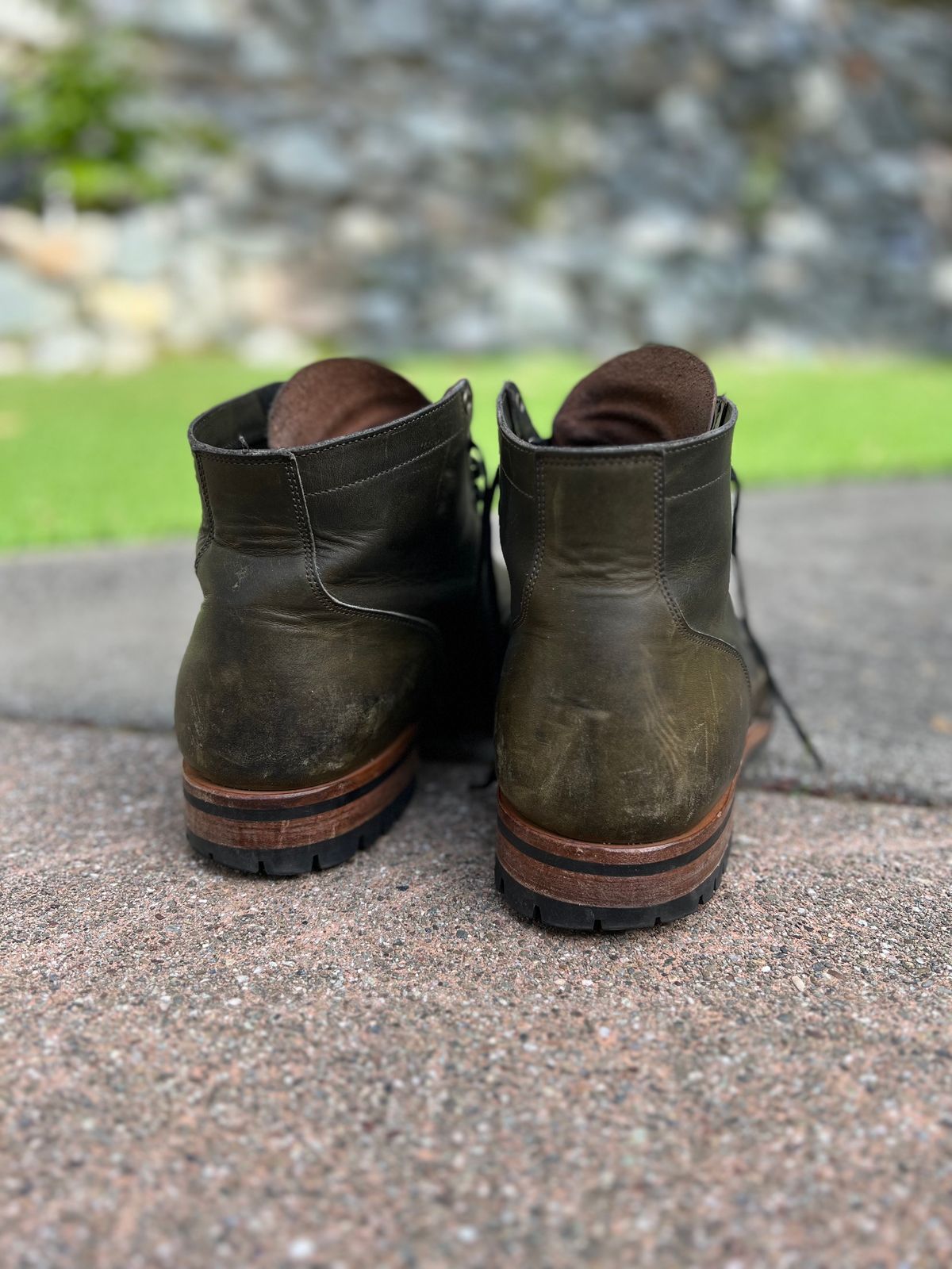 Photo by jshum on April 5, 2023 of the Viberg Service Boot in Horween Olive Chromepak.