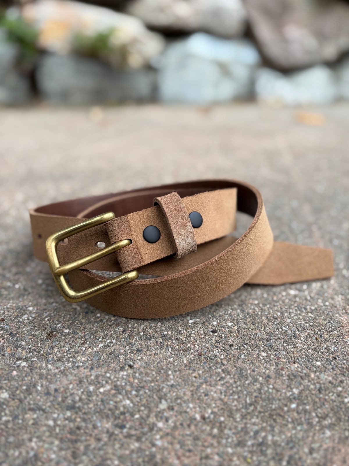Photo by jshum on November 5, 2025 of the Altsha Standard Belt - 1.25 in Horween Natural Chromexcel Roughout.