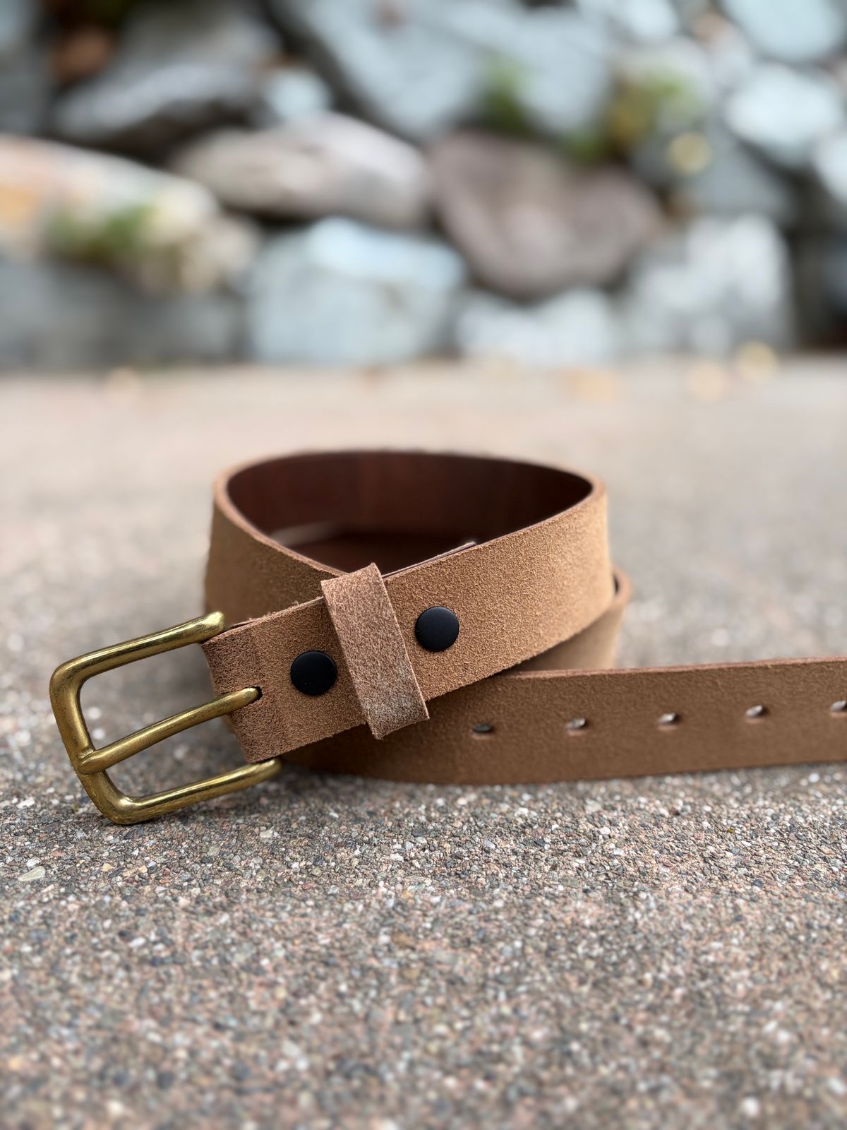 Photo by jshum on November 5, 2025 of the Altsha Standard Belt - 1.25 in Horween Natural Chromexcel Roughout.