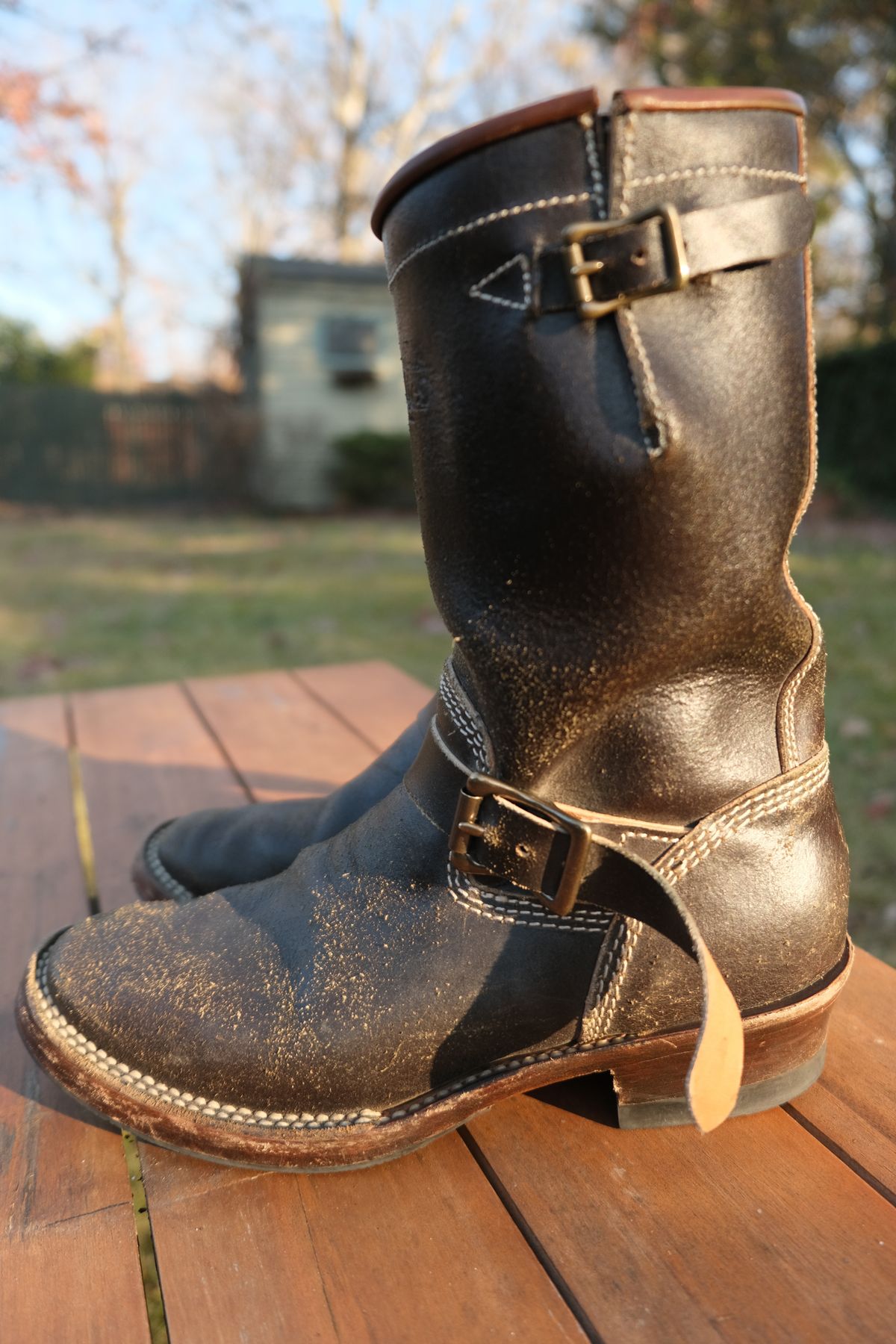 Photo by dreadnatty08 on December 1, 2024 of the Willie's Handmade Boots Custom Model in Horween Dark Olive Waxed Flesh.