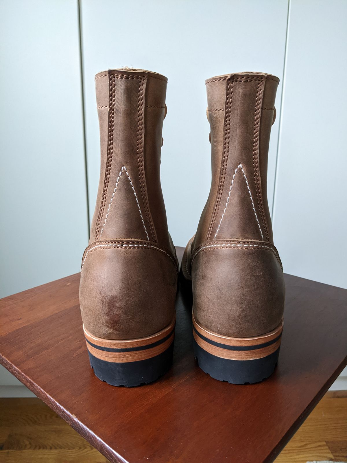 Photo by dreadnatty08 on October 1, 2022 of the Willie's Handmade Boots V3 Workboot in Horween Natural Rowdy.