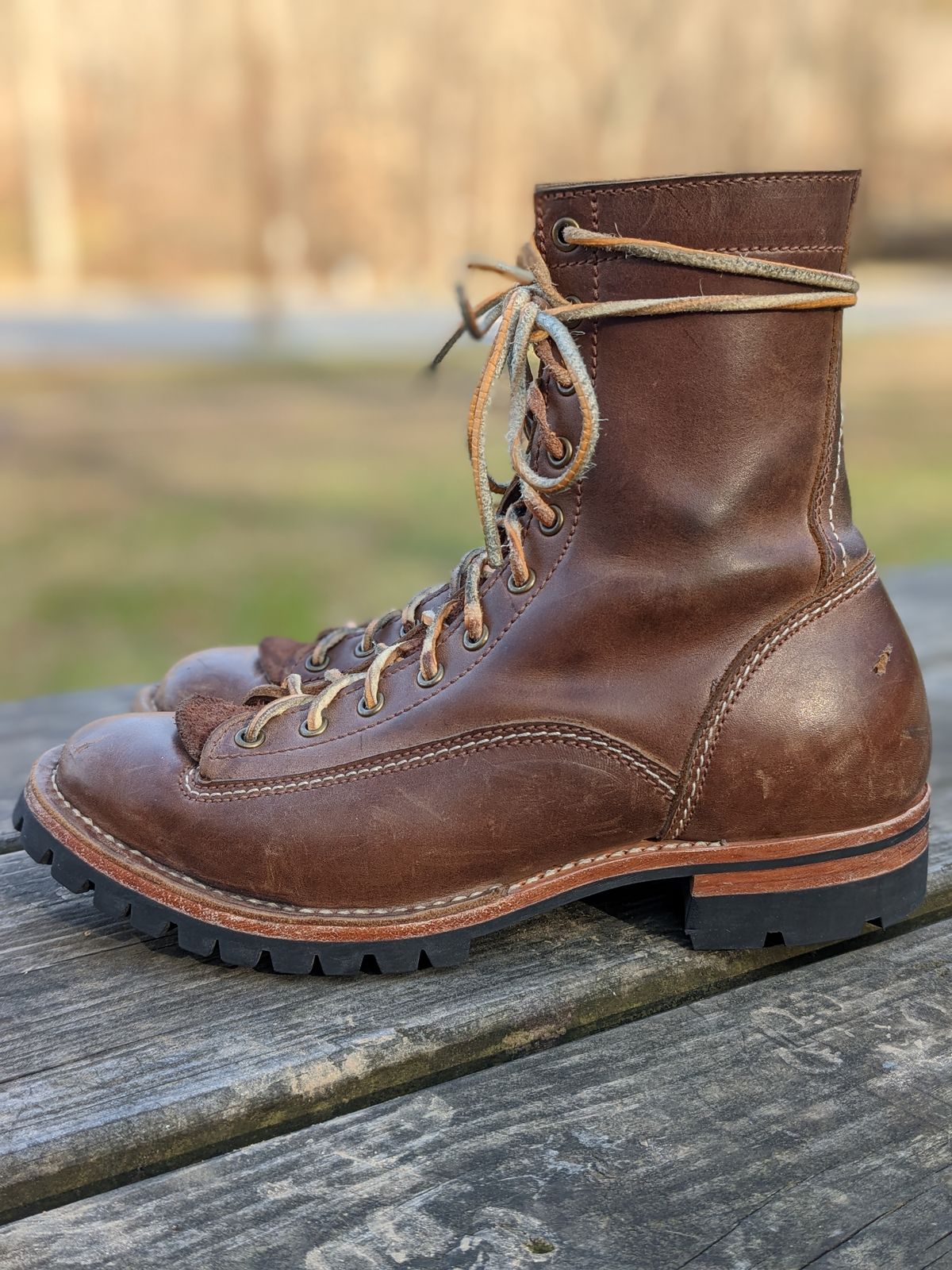 Photo by dreadnatty08 on December 4, 2022 of the Willie's Handmade Boots V3 Workboot in Horween Natural Rowdy.