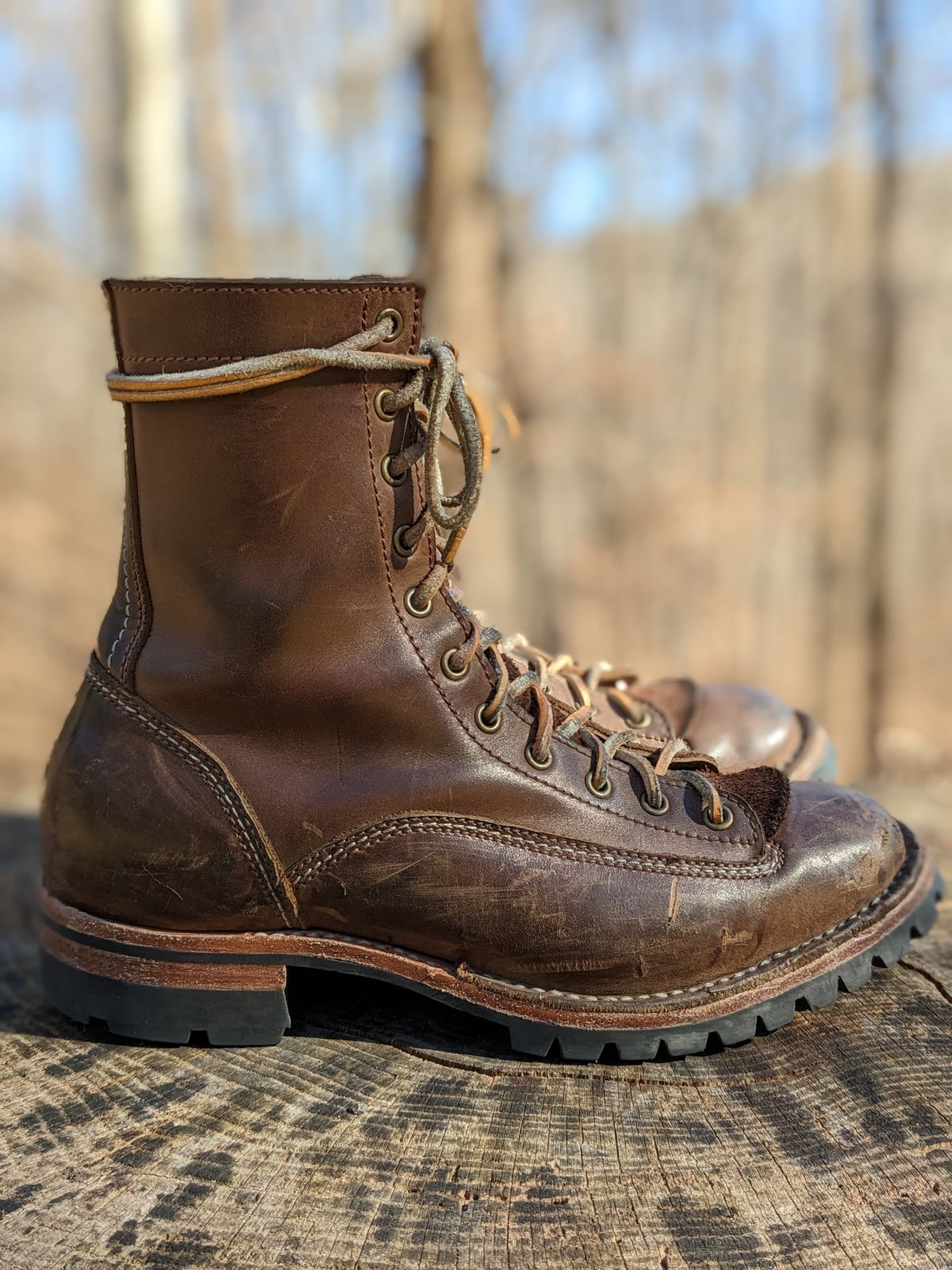 Photo by dreadnatty08 on February 4, 2023 of the Willie's Handmade Boots V3 Workboot in Horween Natural Rowdy.