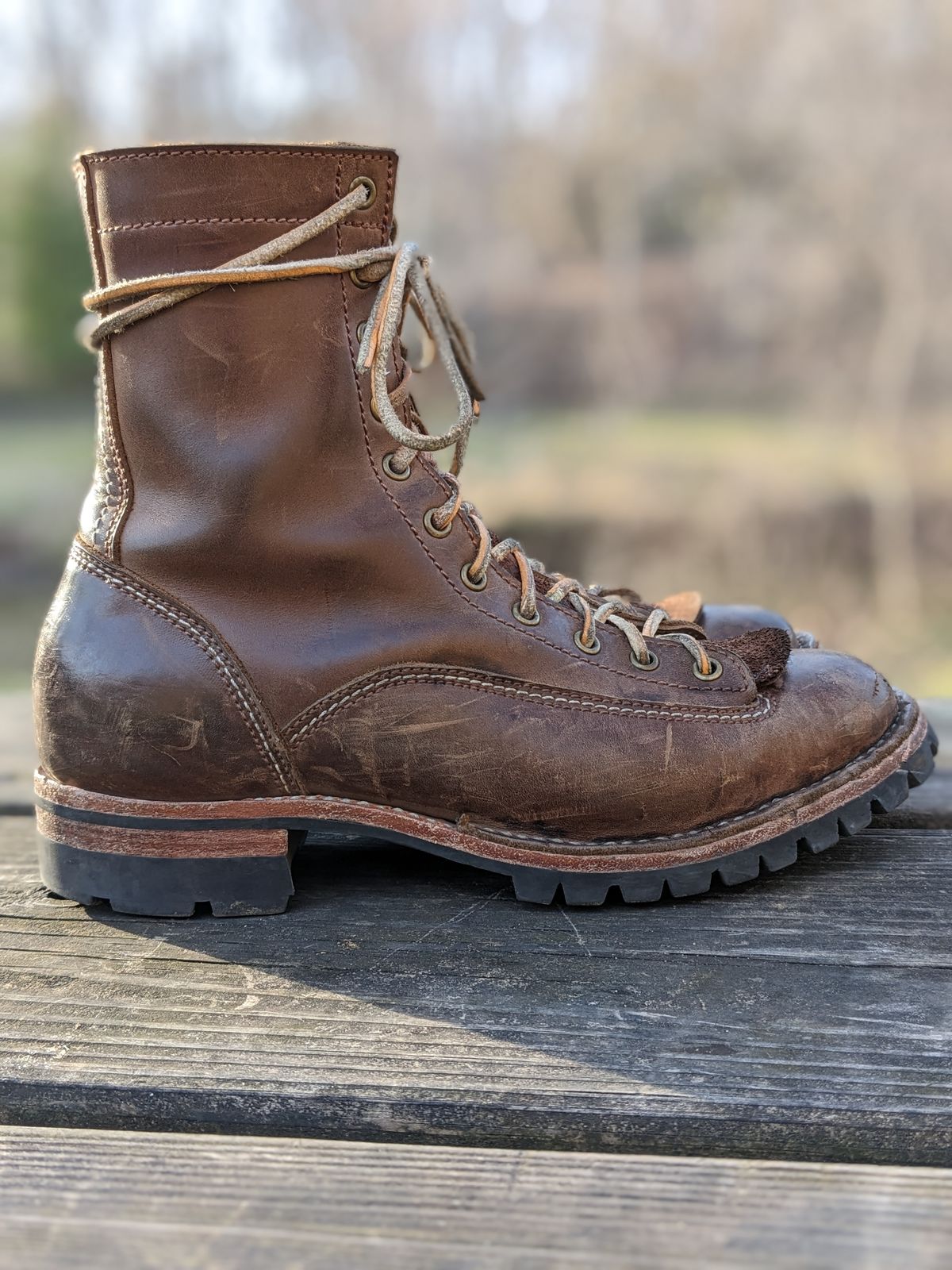 Photo by dreadnatty08 on March 1, 2023 of the Willie's Handmade Boots V3 Workboot in Horween Natural Rowdy.