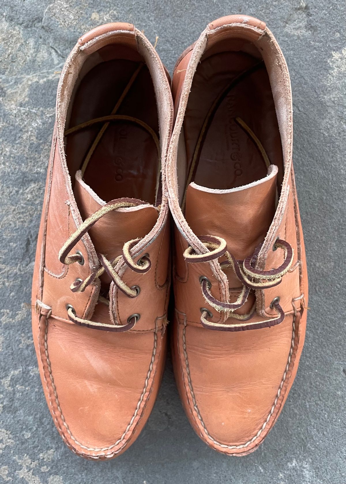 Photo by JP_18 on November 4, 2022 of the Rancourt & Co. Acadia Chukka Redux in Horween Natural Essex.