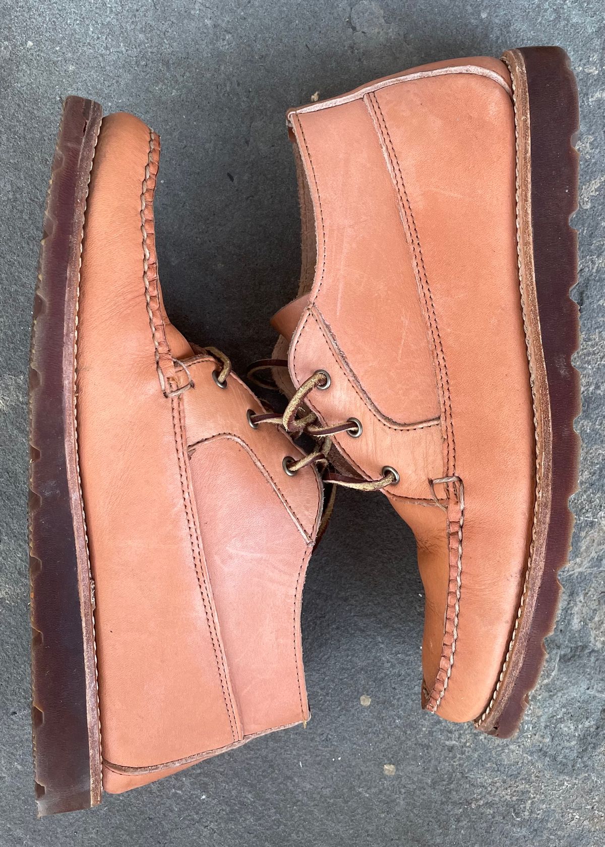 Photo by JP_18 on November 4, 2022 of the Rancourt & Co. Acadia Chukka Redux in Horween Natural Essex.