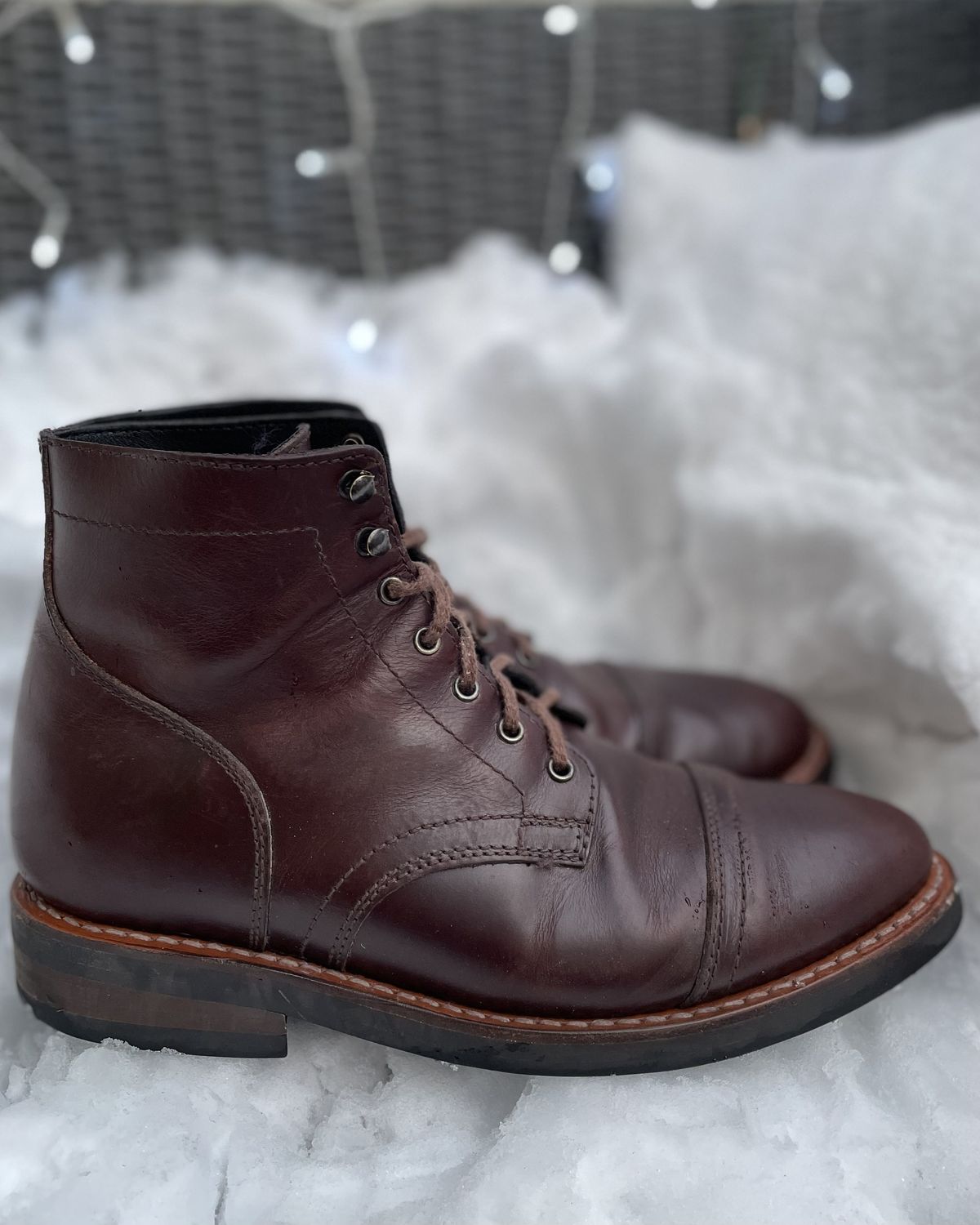 Photo by JP_18 on January 5, 2022 of the Thursday Captain in Horween Brown Chromexcel.
