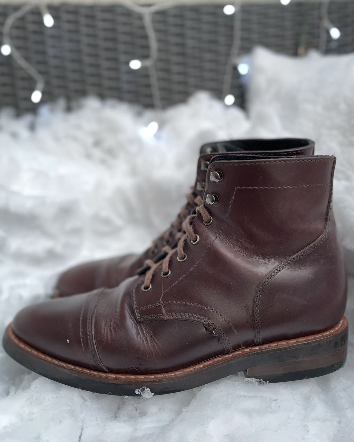 Photo by JP_18 on January 5, 2022 of the Thursday Captain in Horween Brown Chromexcel.