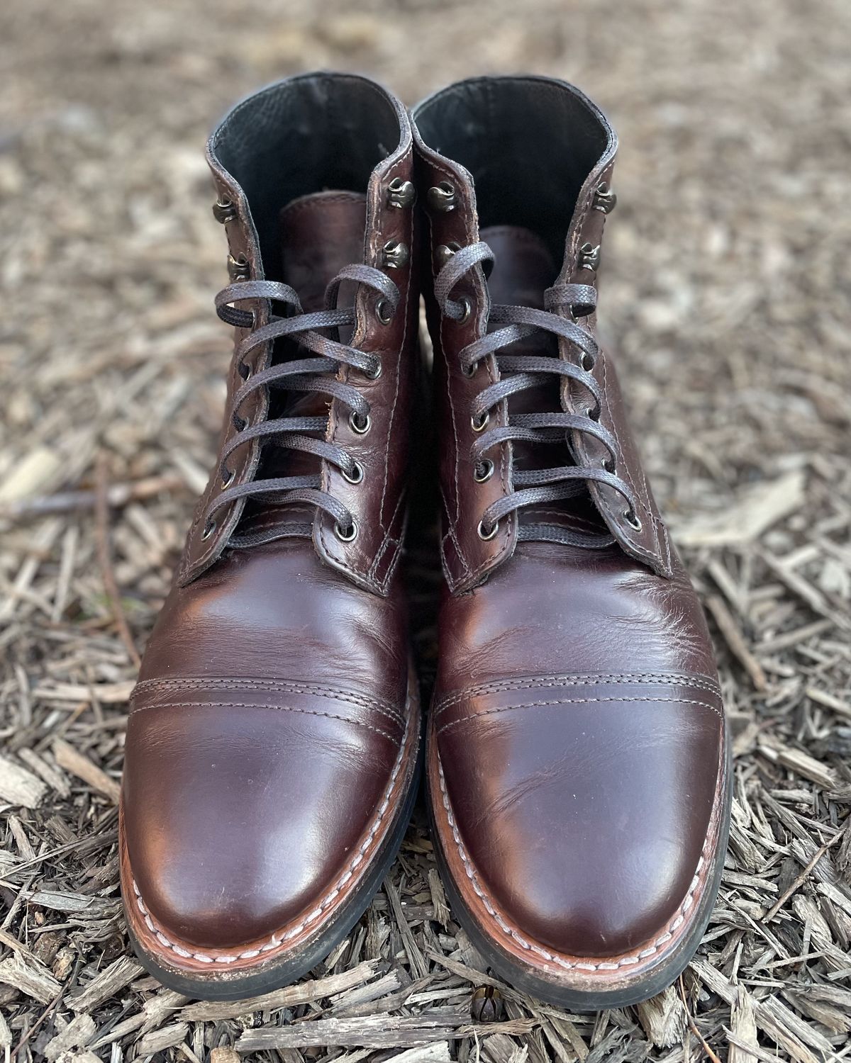 Photo by JP_18 on February 5, 2022 of the Thursday Captain in Horween Brown Chromexcel.