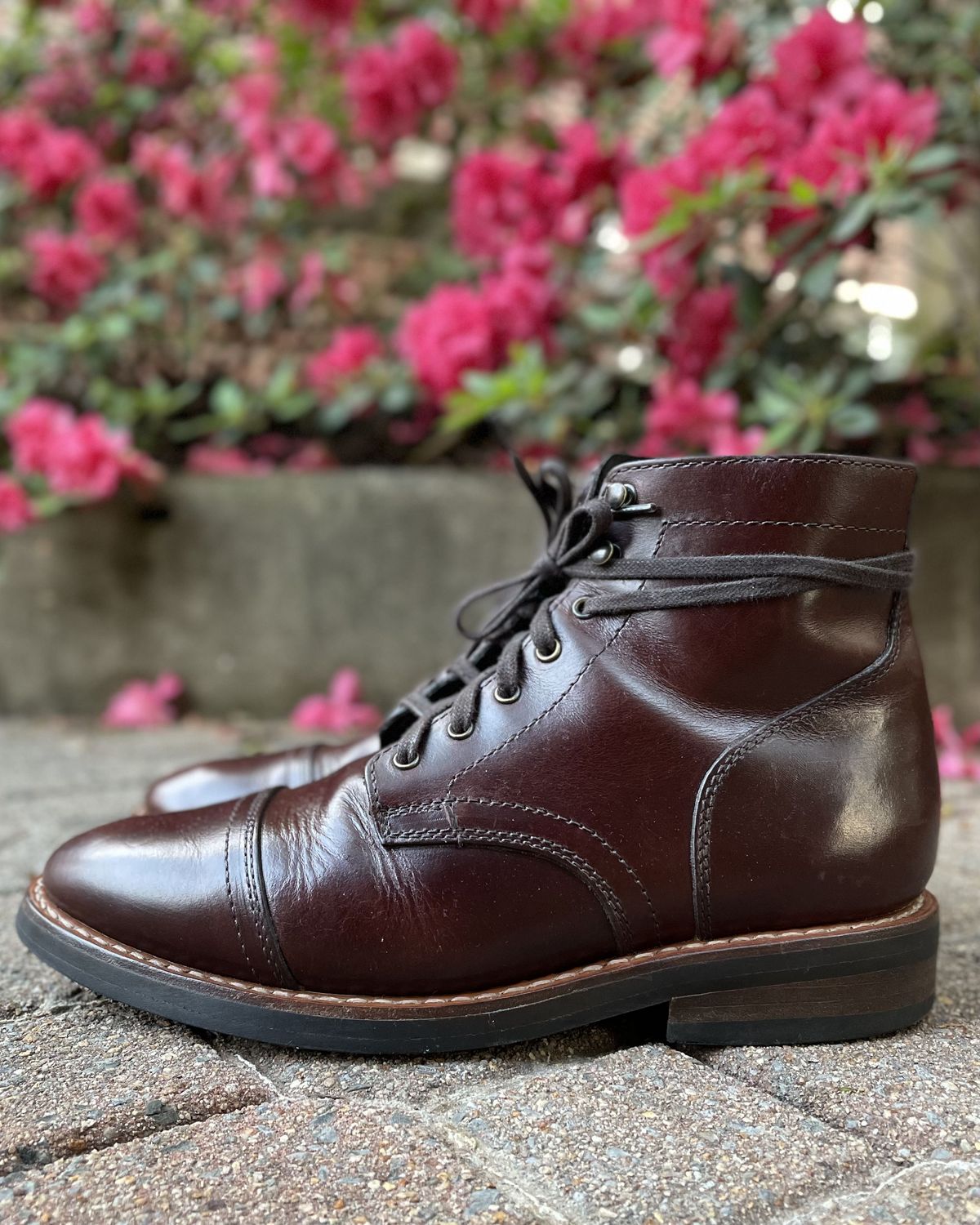 Photo by JP_18 on May 6, 2022 of the Thursday Captain in Horween Brown Chromexcel.