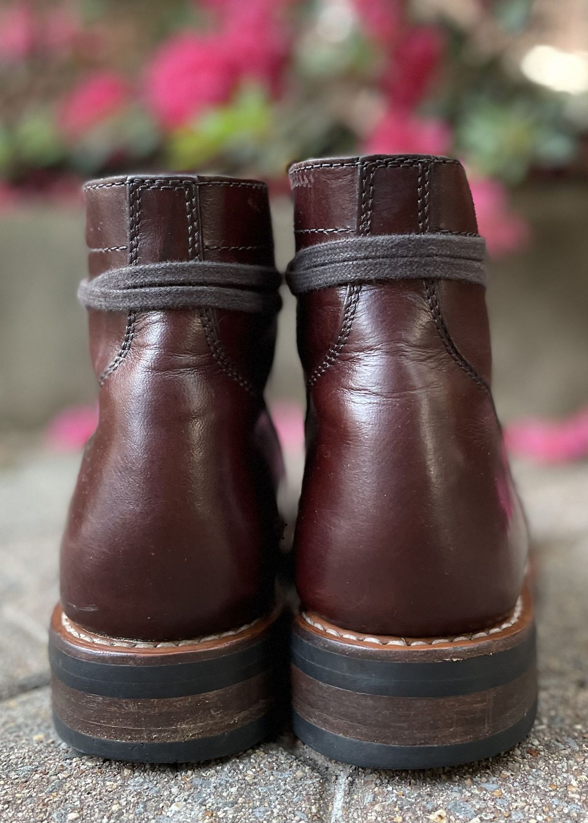 Photo by JP_18 on May 6, 2022 of the Thursday Captain in Horween Brown Chromexcel.