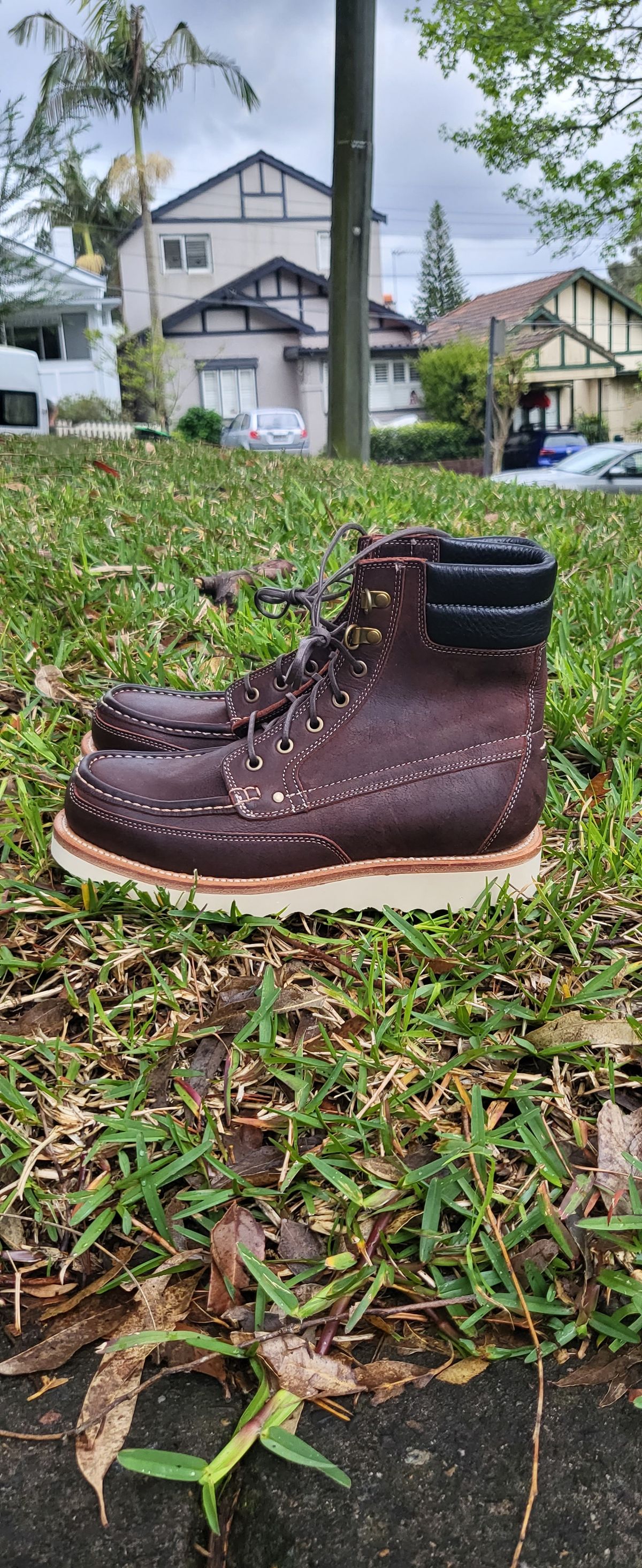 Photo by ajsoo on October 4, 2022 of the Grant Stone Field Boot in C.F. Stead Dark Burgundy Classic Kudu.