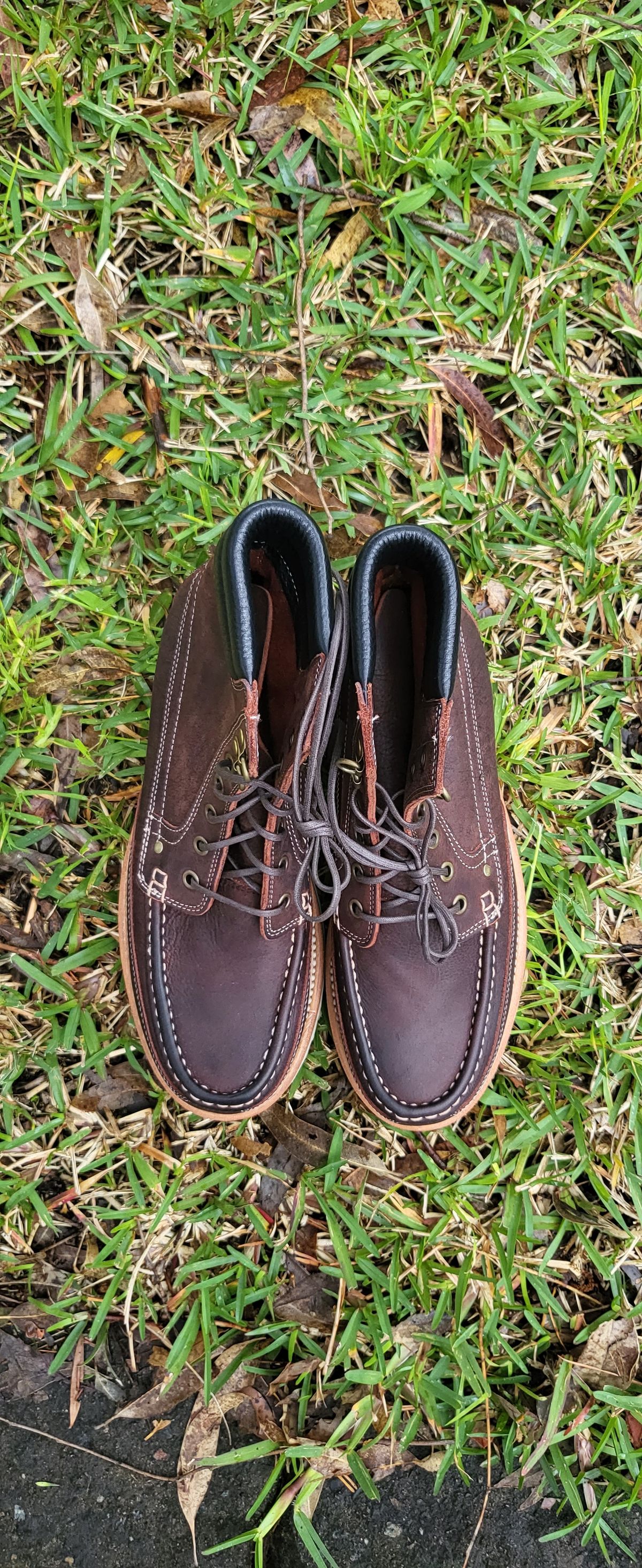 Photo by ajsoo on October 4, 2022 of the Grant Stone Field Boot in C.F. Stead Dark Burgundy Classic Kudu.