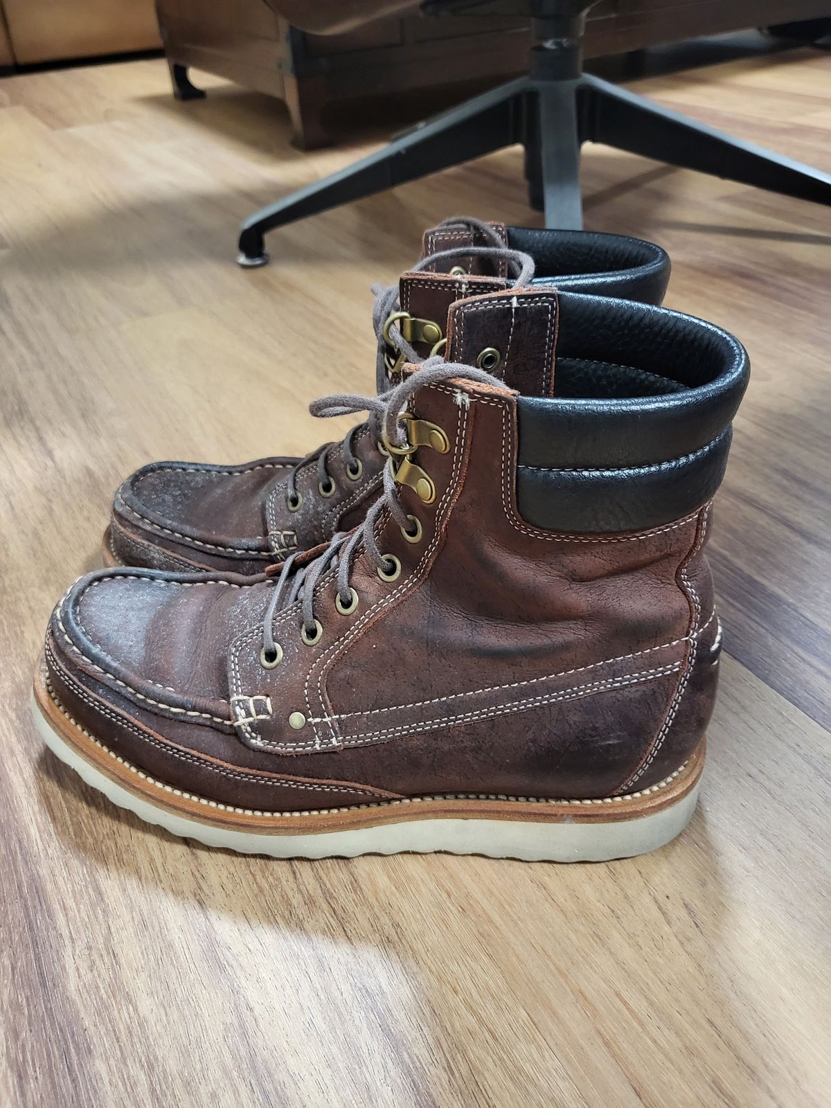 Photo by ajsoo on January 5, 2023 of the Grant Stone Field Boot in C.F. Stead Dark Burgundy Classic Kudu.