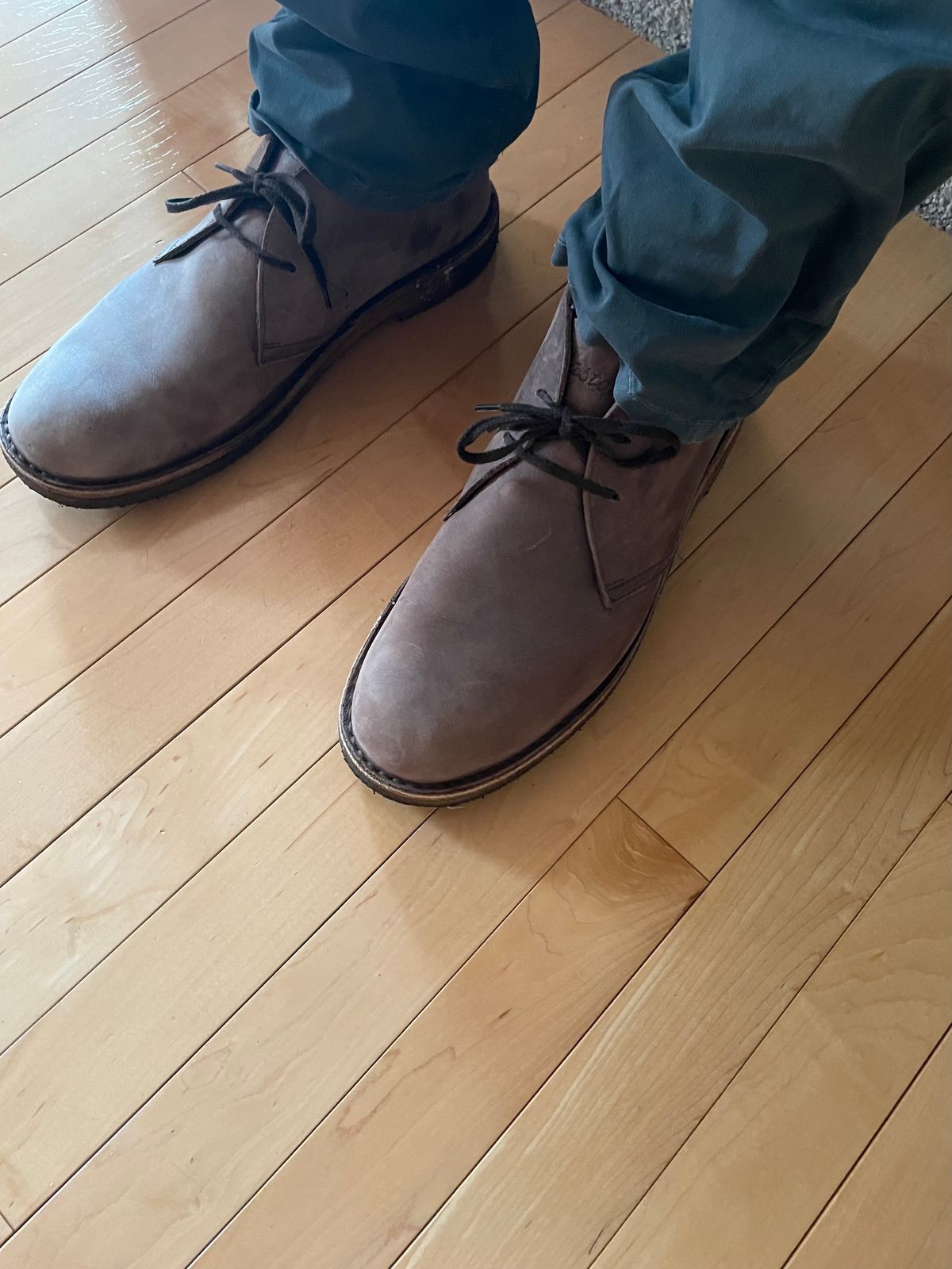 Photo by wonkytoe on April 25, 2024 of the Astorflex Greenflex in Dark Brown Nubuck.