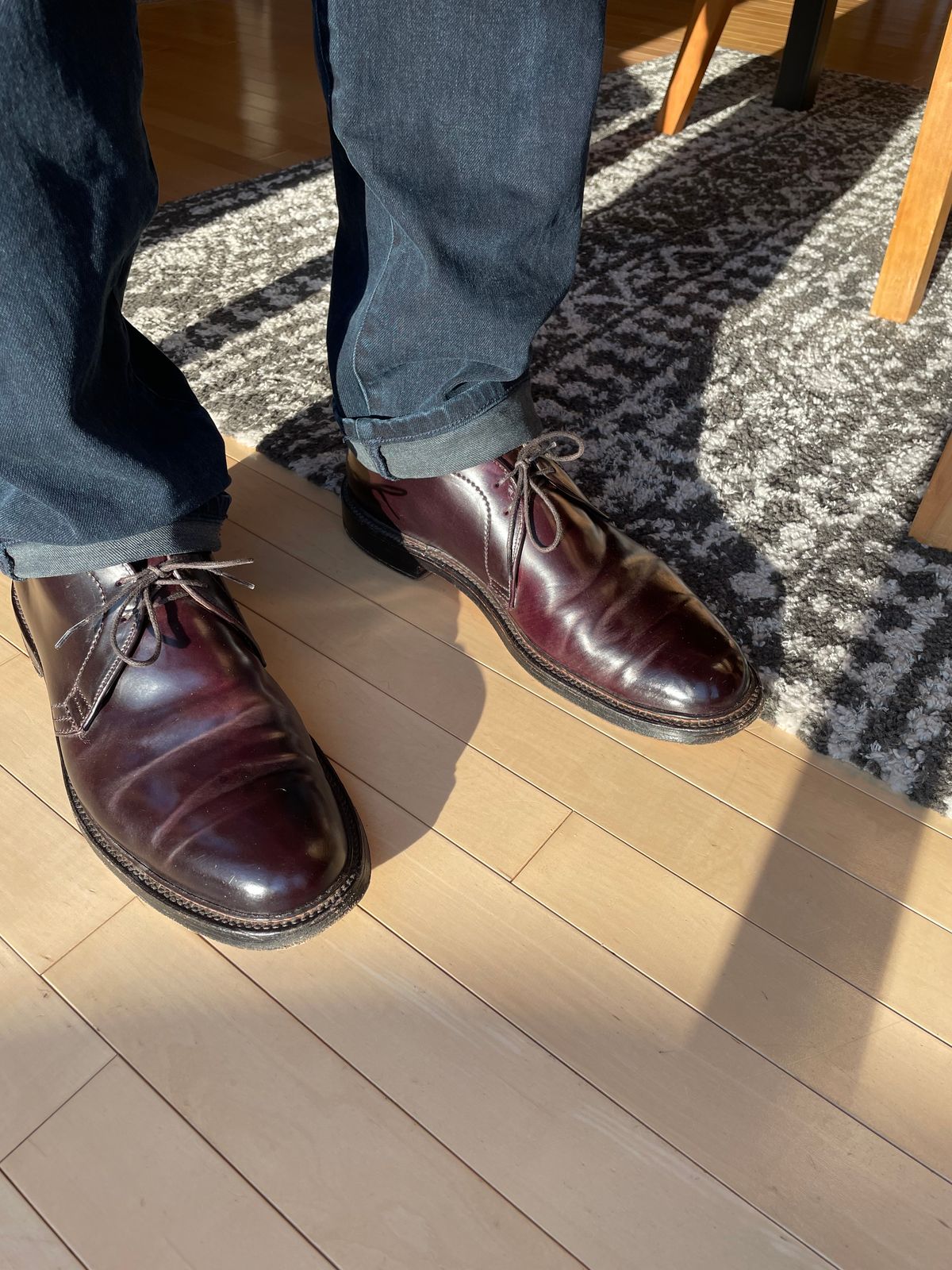 Photo by wonkytoe on April 24, 2024 of the Alden 2-Eyelet Chukka in Horween Color 8 Shell Cordovan.