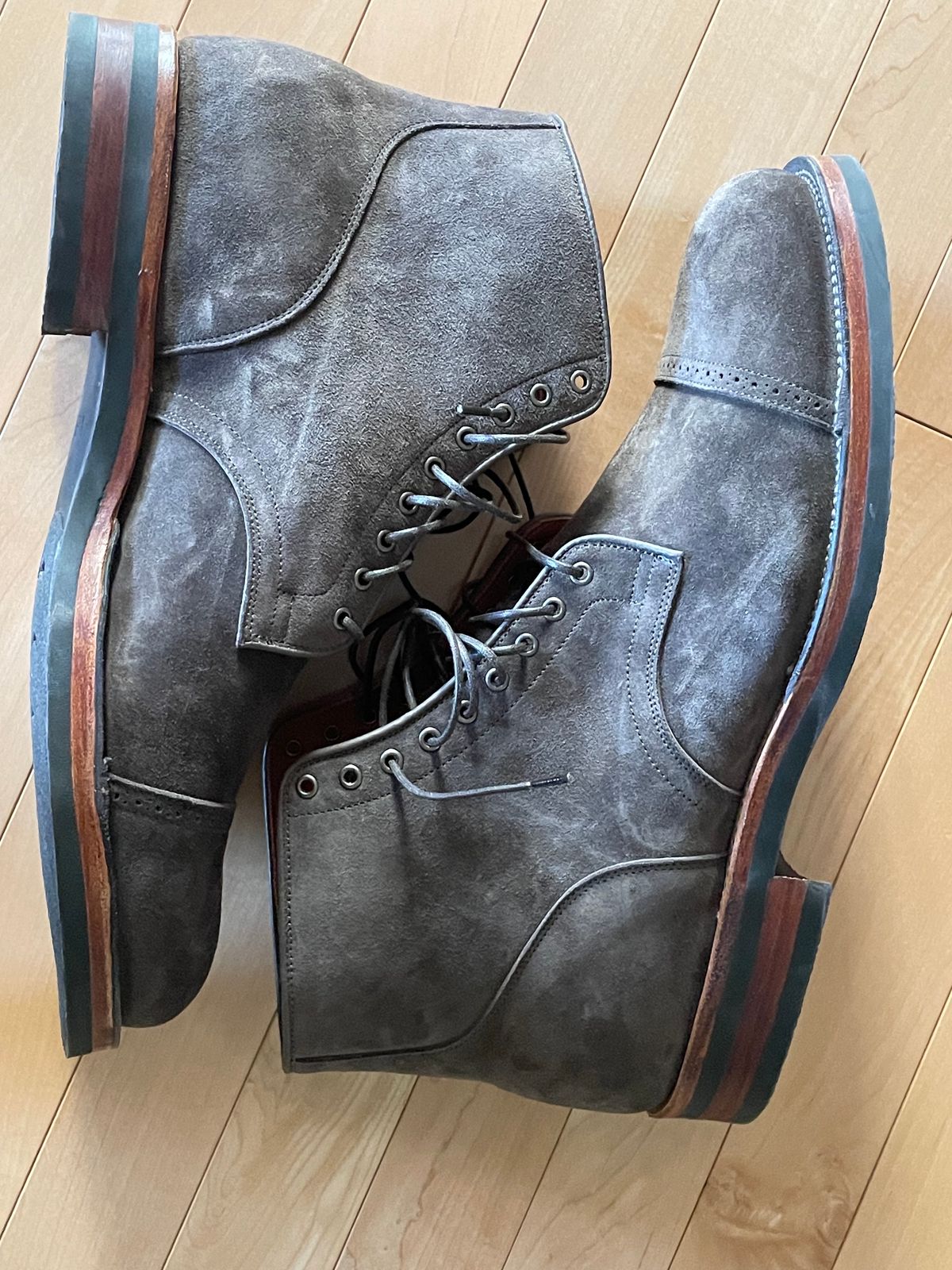 Photo by wonkytoe on October 1, 2023 of the Viberg Service Boot BCT in C.F. Stead Thyme Janus Calf Suede.
