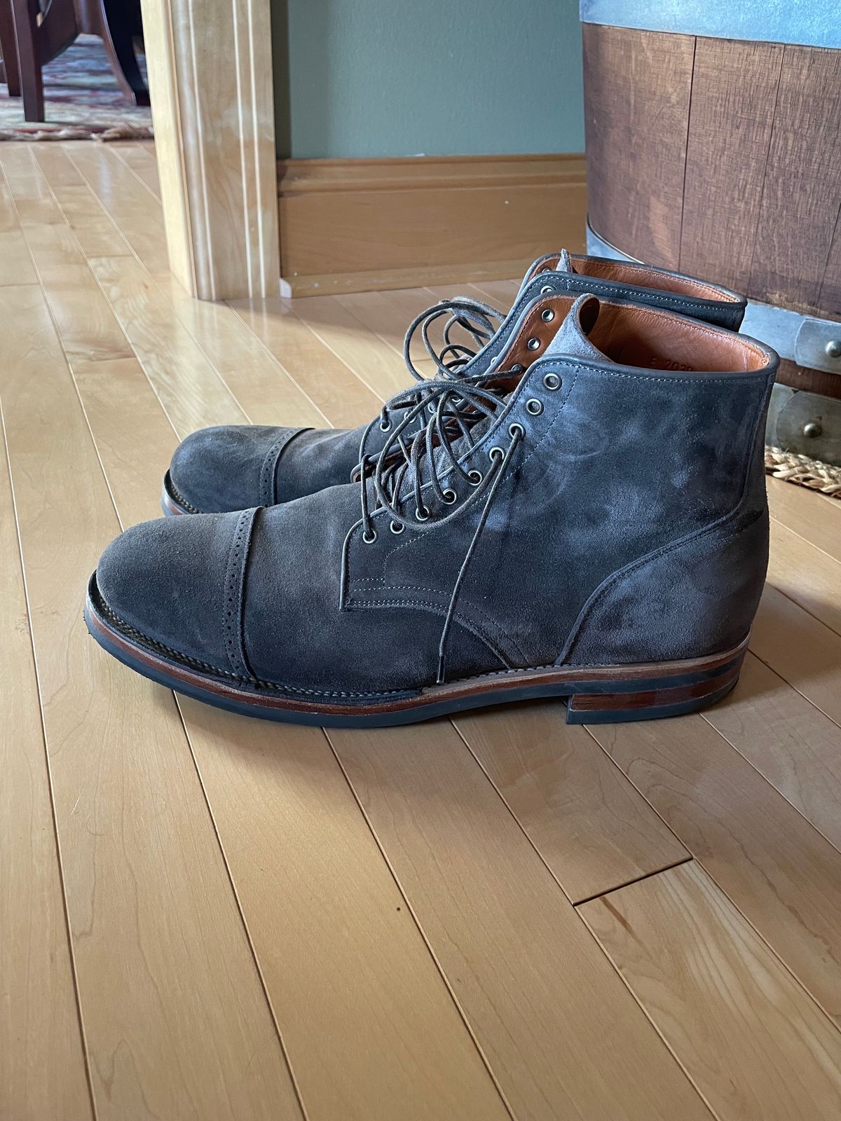 Photo by wonkytoe on November 4, 2023 of the Viberg Service Boot BCT in C.F. Stead Thyme Janus Calf Suede.