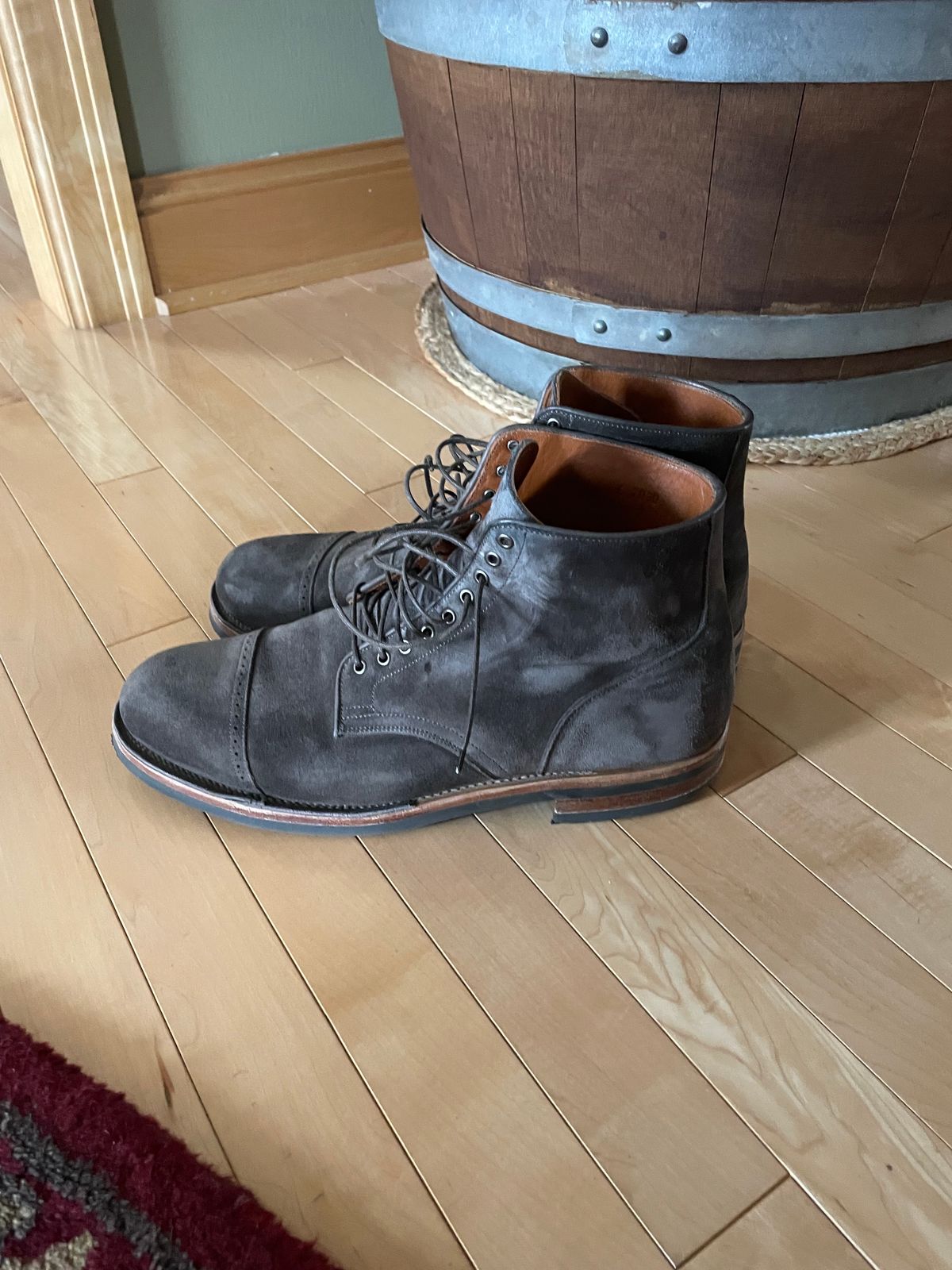 Photo by wonkytoe on January 5, 2024 of the Viberg Service Boot BCT in C.F. Stead Thyme Janus Calf Suede.