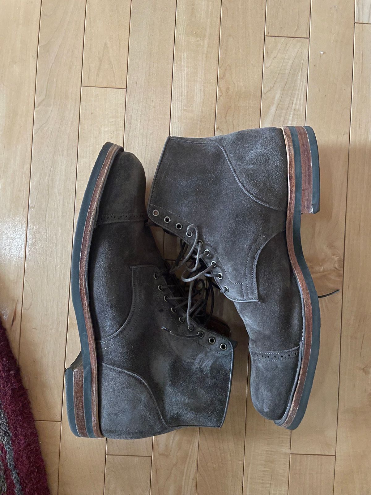 Photo by wonkytoe on January 5, 2024 of the Viberg Service Boot BCT in C.F. Stead Thyme Janus Calf Suede.