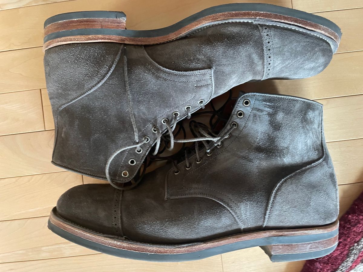 Photo by wonkytoe on April 3, 2024 of the Viberg Service Boot BCT in C.F. Stead Thyme Janus Calf Suede.