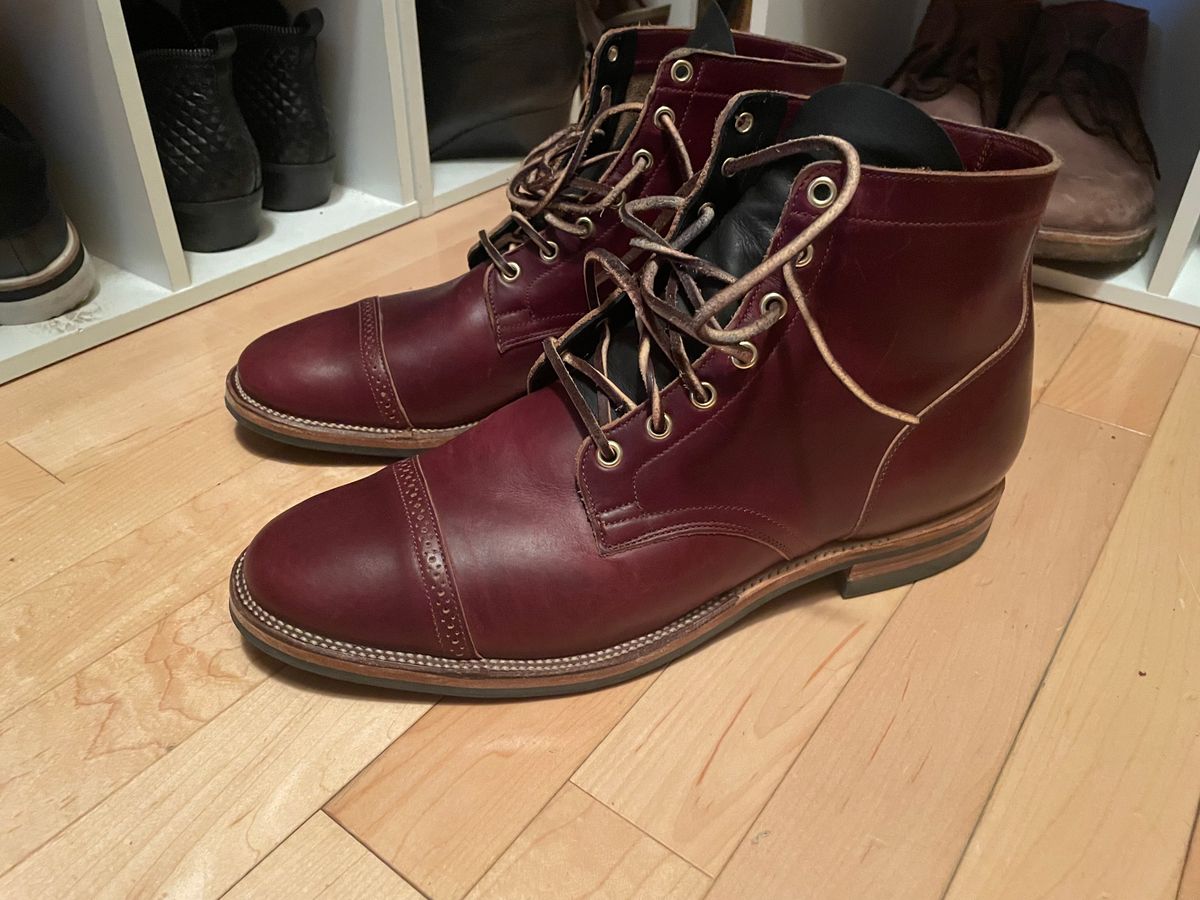 Photo by wonkytoe on April 8, 2023 of the Viberg Service Boot BCT in Horween Color 8 Chromexcel.