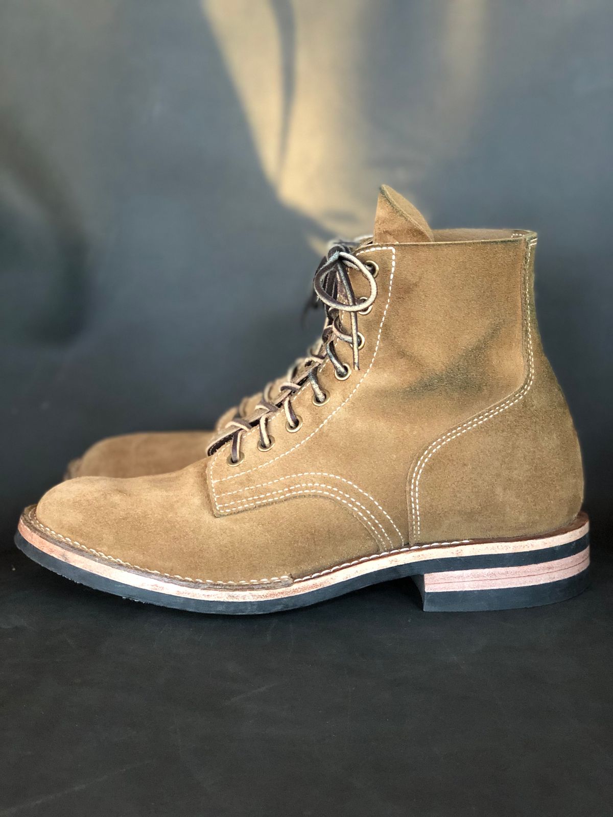 Photo by m.f.bootco on November 5, 2022 of the M.F. Boot Co Boondocker in S.B. Foot Olive Mohave.