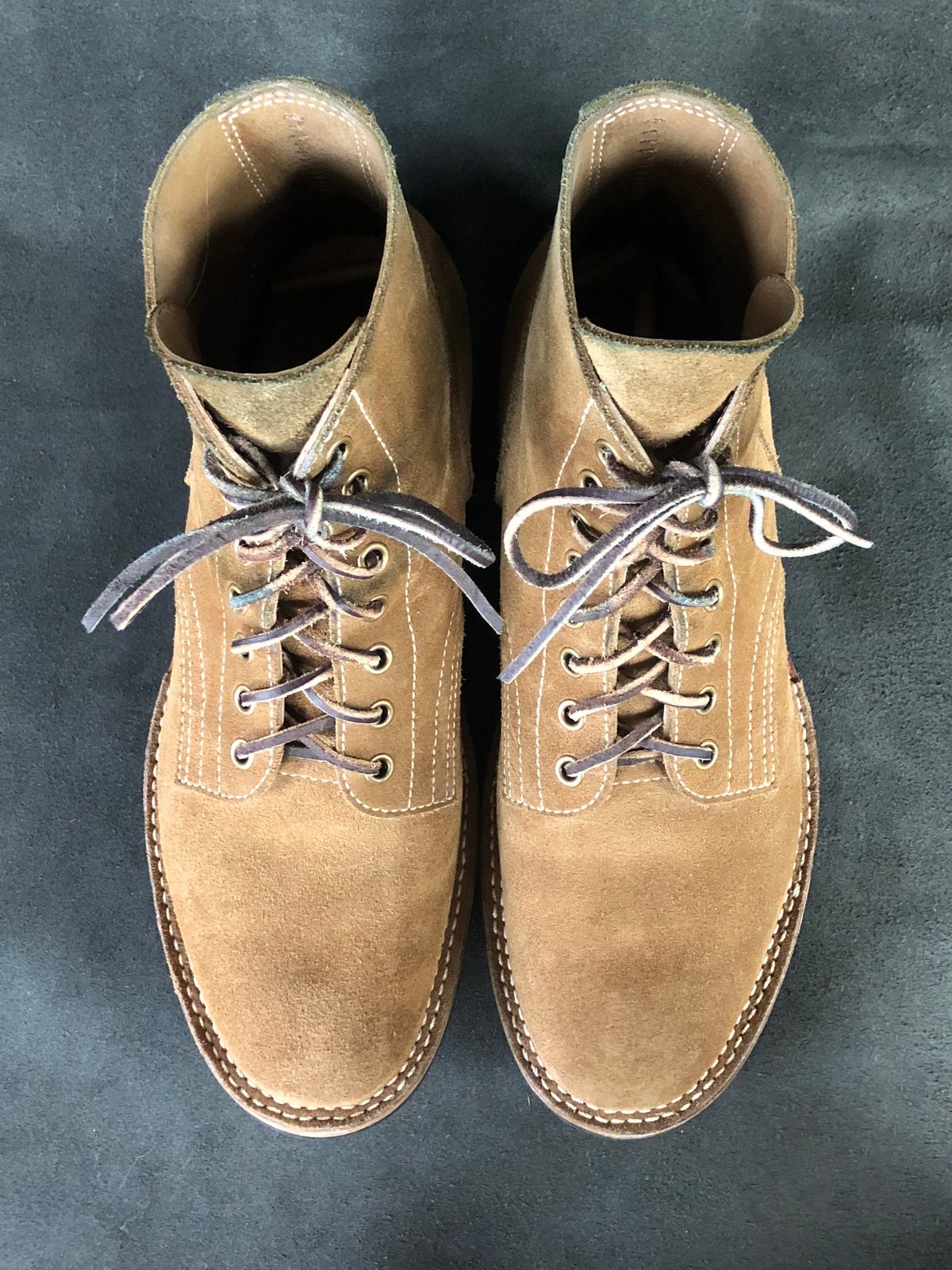 Photo by m.f.bootco on December 5, 2022 of the M.F. Boot Co Boondocker in S.B. Foot Olive Mohave.
