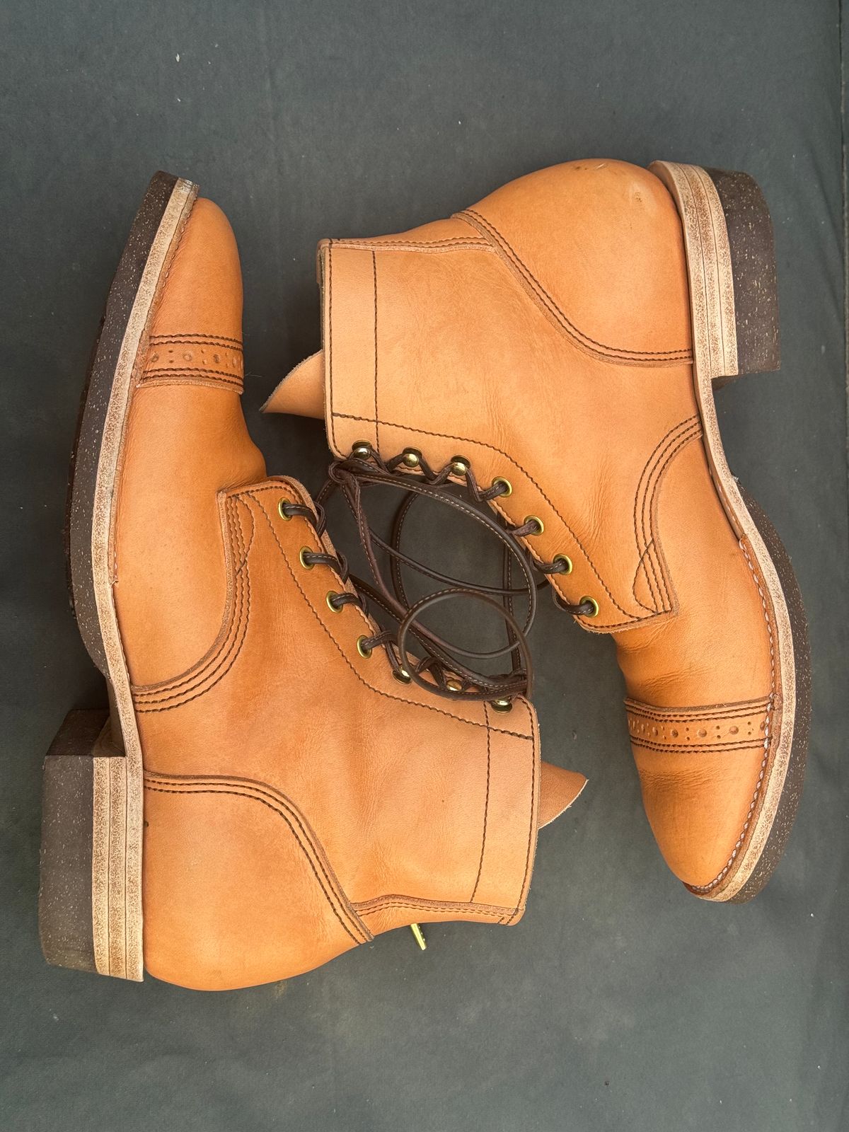 Photo by m.f.bootco on January 5, 2024 of the M.F. Boot Co Service Boot in Sepici Tumbled Waxed Natural Veg Tan.