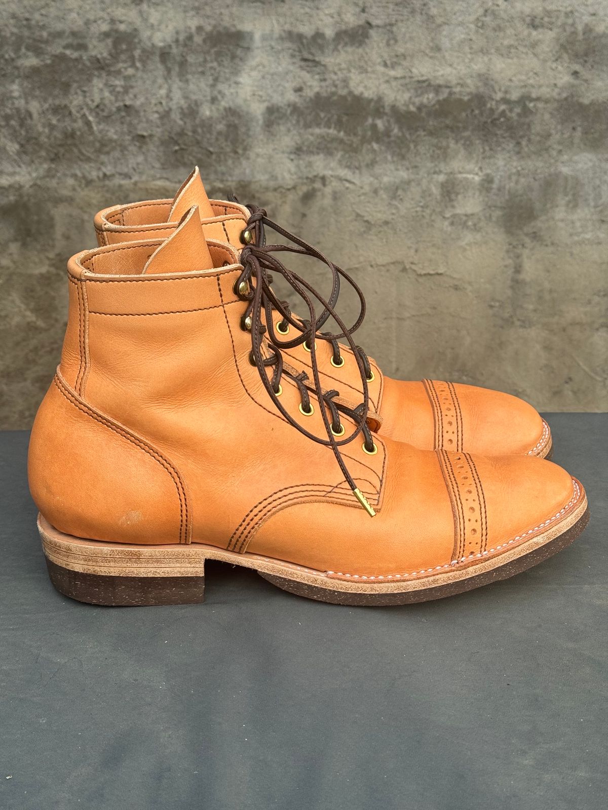 Photo by m.f.bootco on January 5, 2024 of the M.F. Boot Co Service Boot in Sepici Tumbled Waxed Natural Veg Tan.