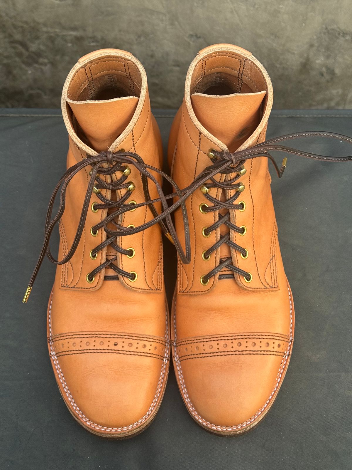 Photo by m.f.bootco on January 5, 2024 of the M.F. Boot Co Service Boot in Sepici Tumbled Waxed Natural Veg Tan.